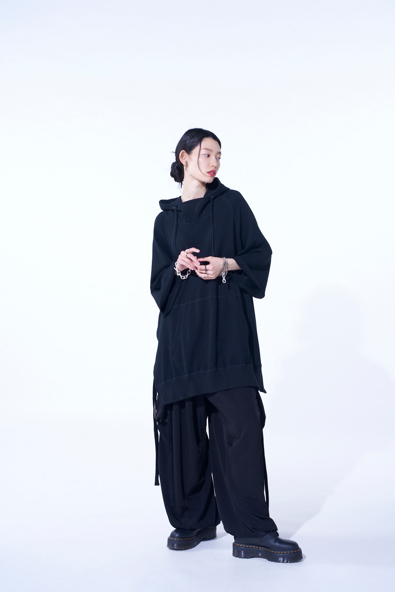 COTTON GAUZE SHORT-SLEEVED BIG HOODIE WITH SIDE ZIPPERS