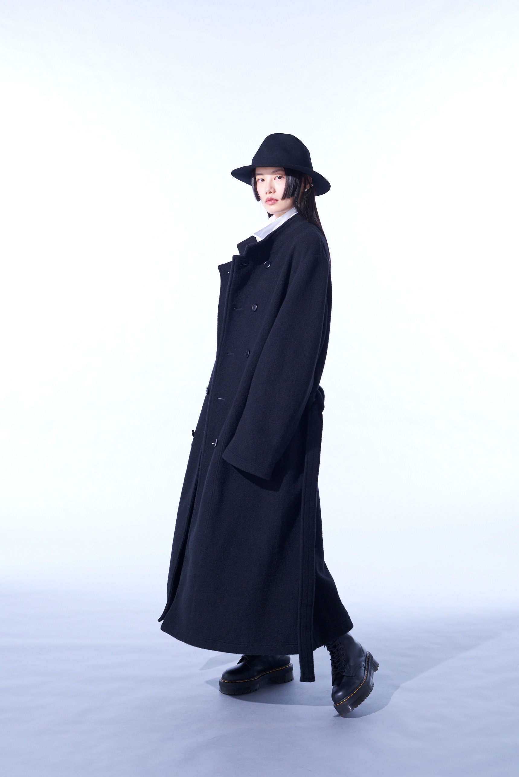PE/W SLIVER JERSEY DOUBLE-BREASTED STAND COLLAR COAT