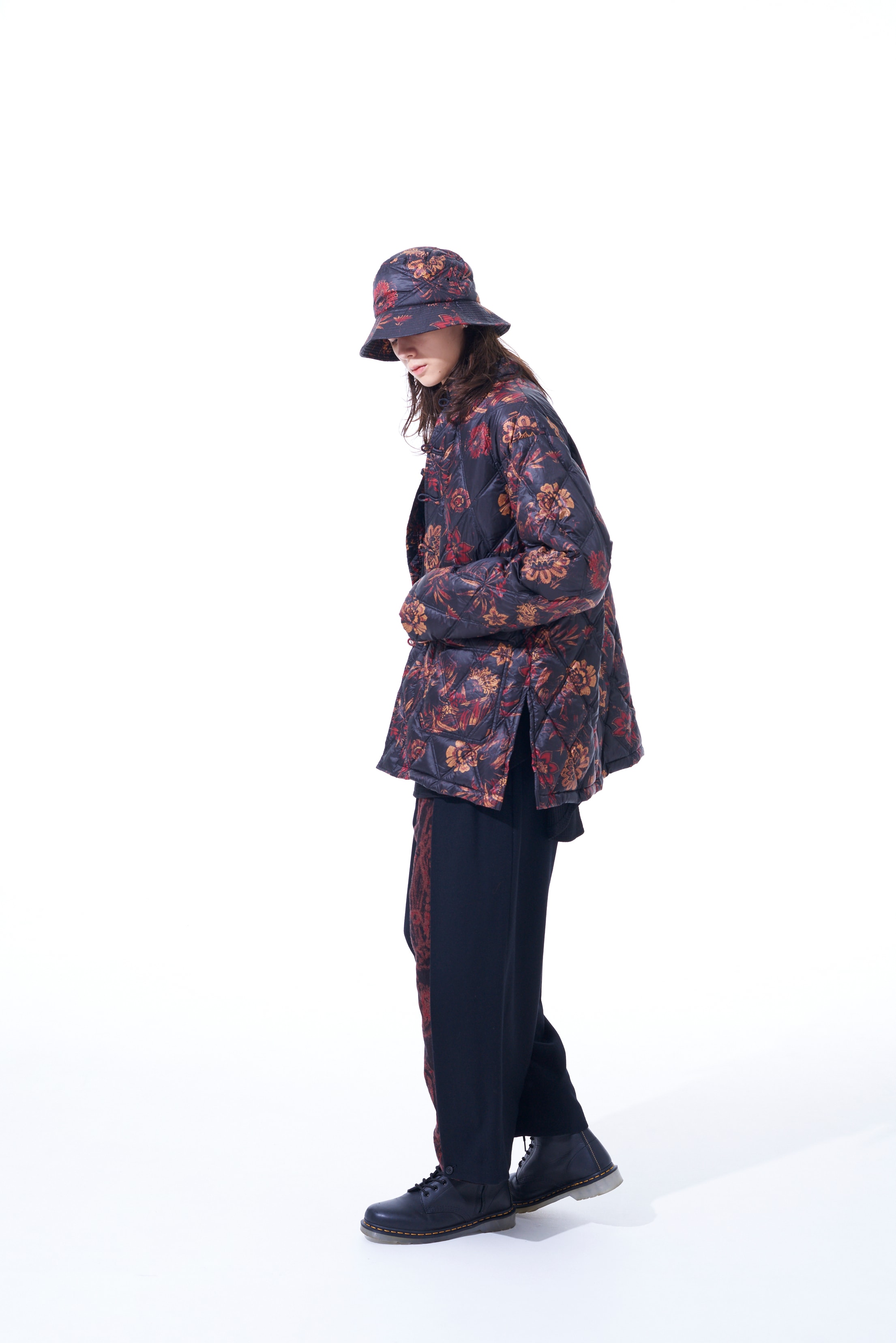 【S'YTE x TAION】Collaboration Collection FLORAL PATTERN QUILTED DOWN CHINA JACKET