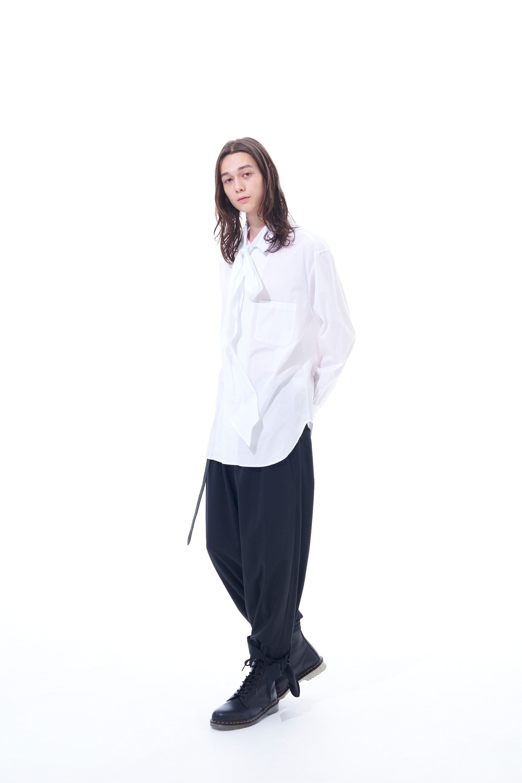 T/W GABARDINE 2-TUCK PANTS WITH HEM TIES(M Black): S'YTE｜THE SHOP