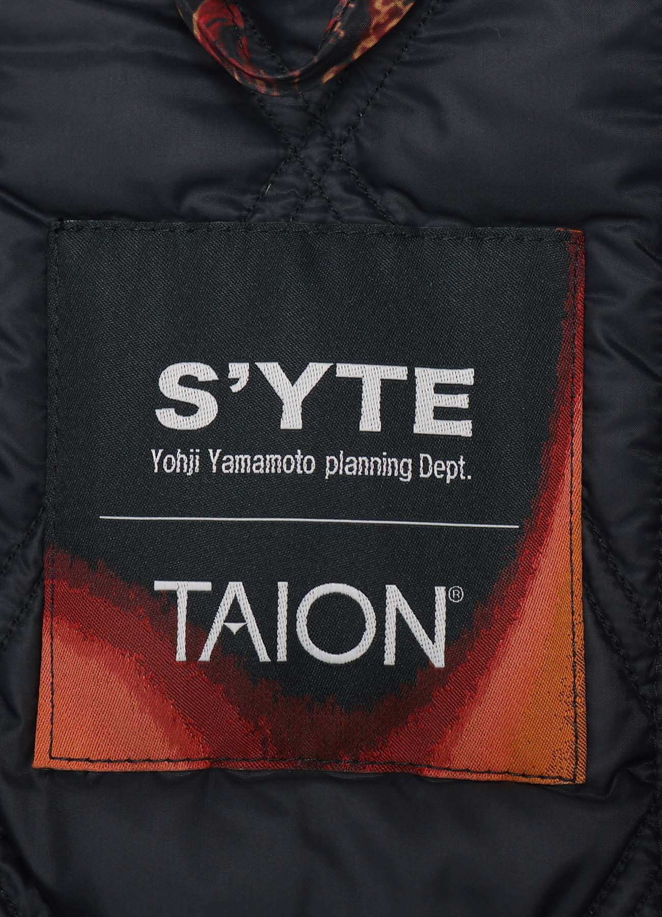 【S'YTE x TAION】Collaboration Collection FLORAL PATTERN QUILTED DOWN VEST