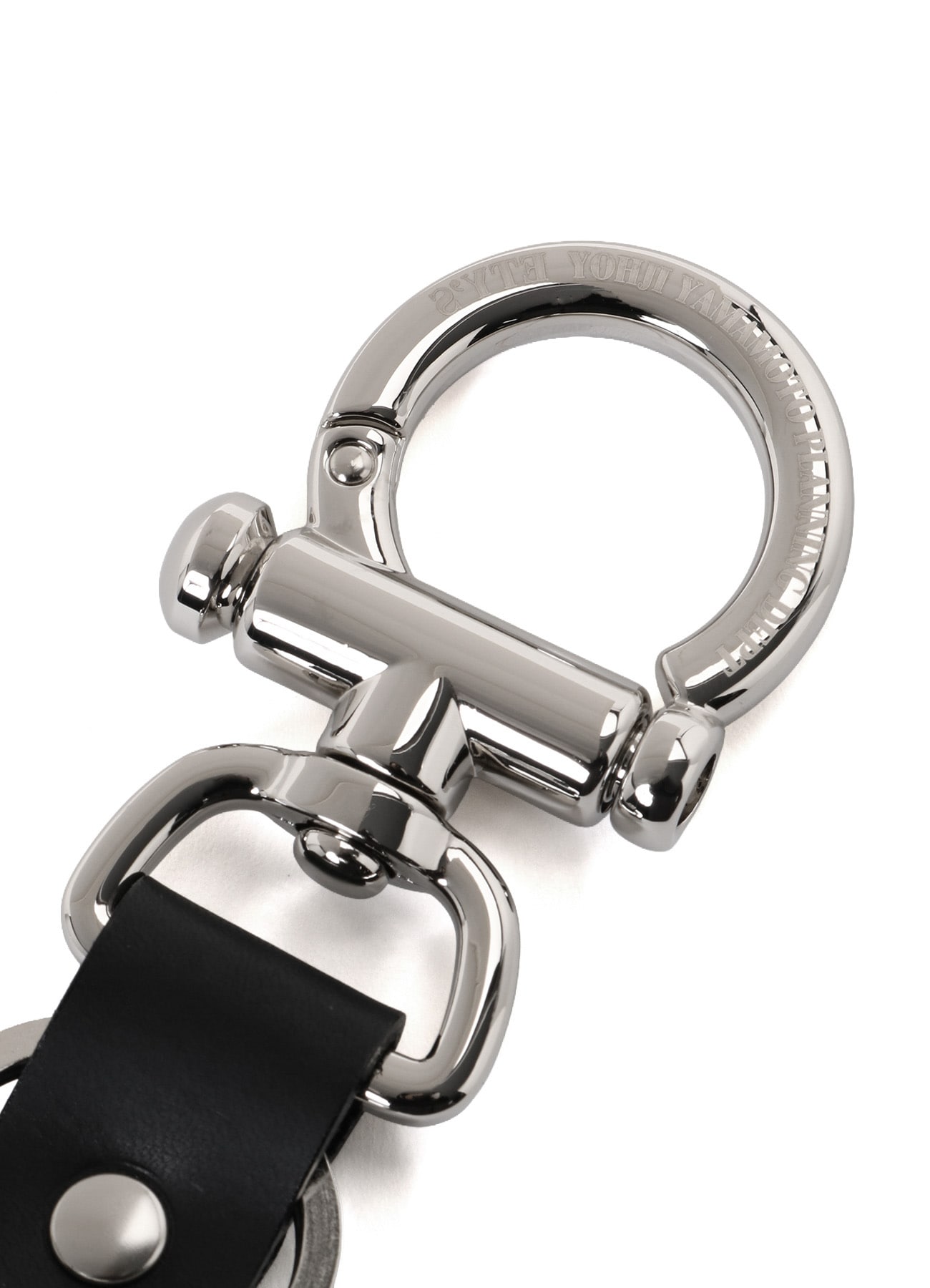 BAR STYLE LEATHER STRAP KEY FLOCK