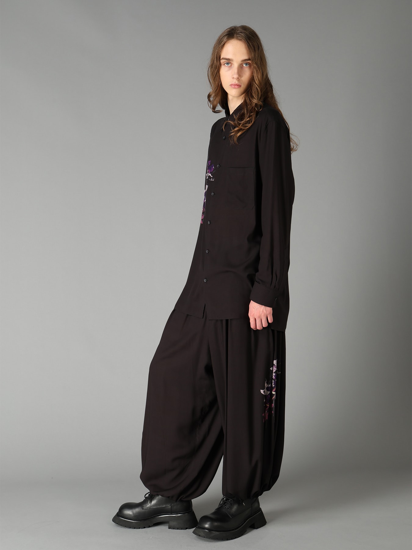 SKETCH PANSY PRINT RAYON REGULAR SHIRT