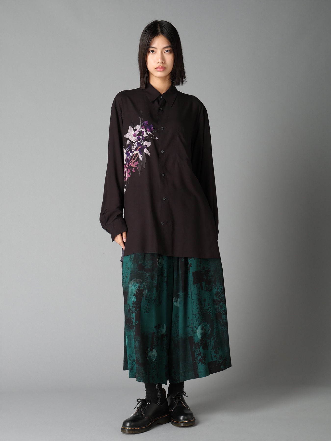 SKETCH PANSY PRINT RAYON REGULAR SHIRT