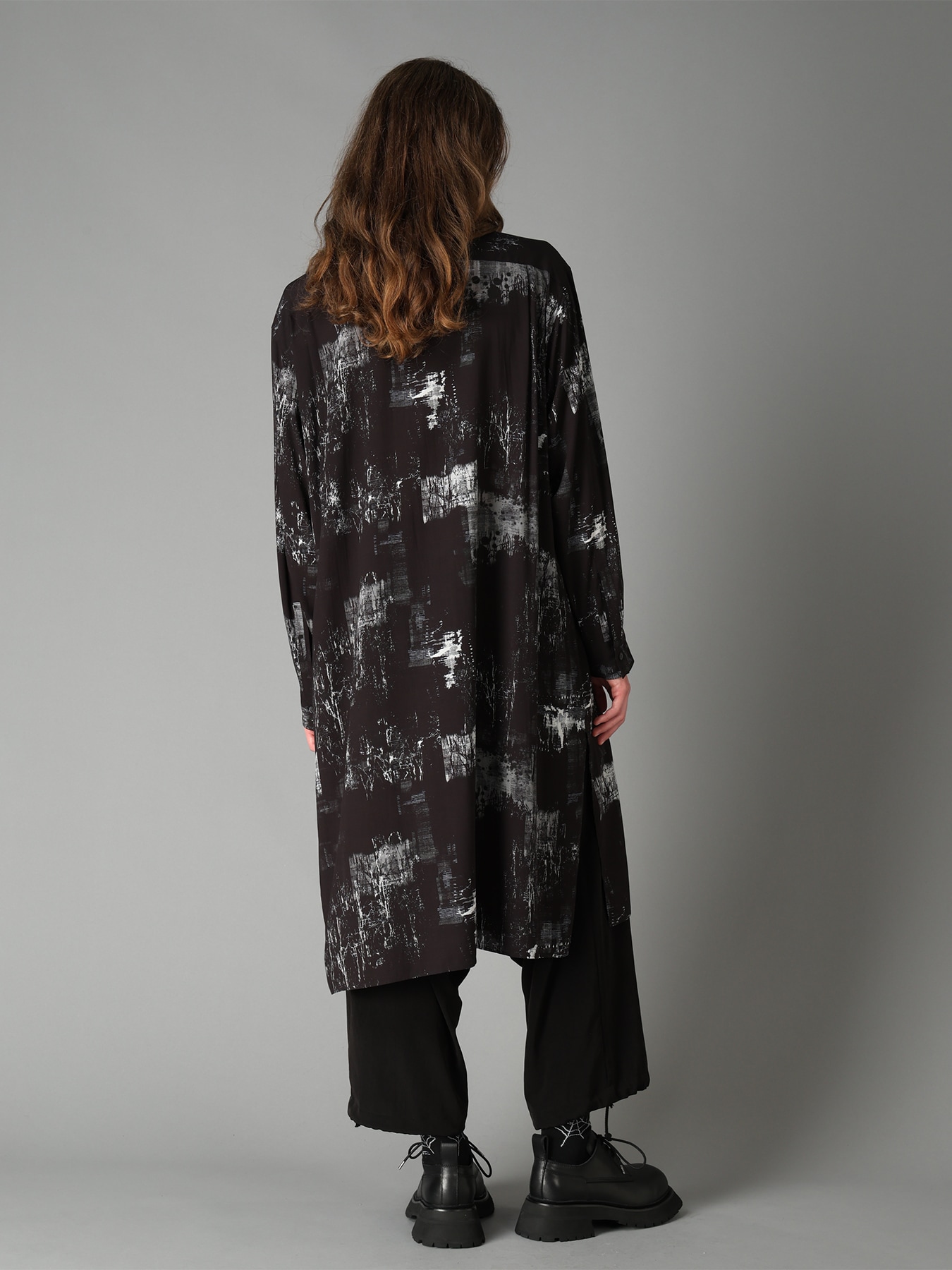 WITHERED BRANCH PRINT RAYON LONG REGULAR SHIRT