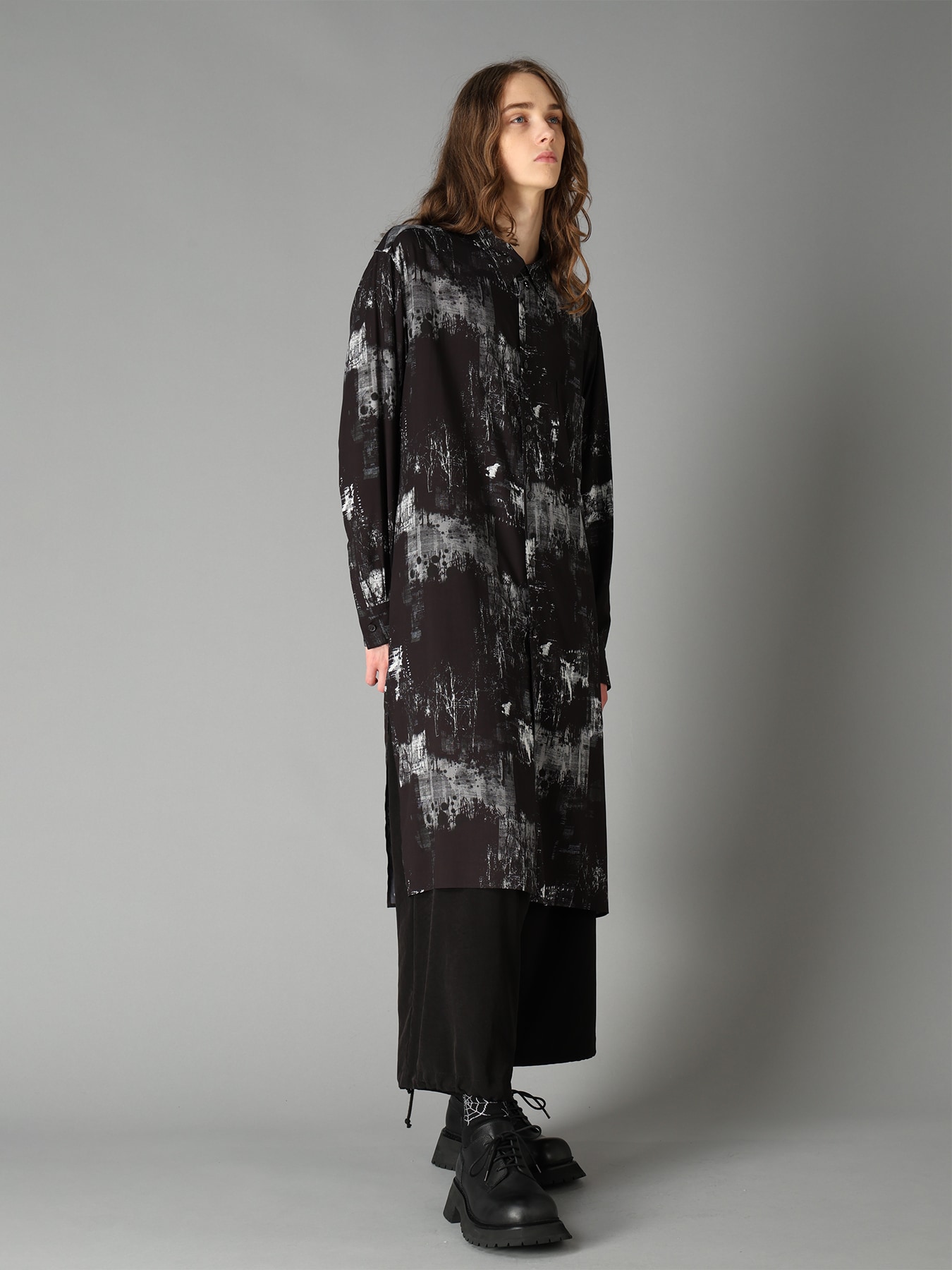 WITHERED BRANCH PRINT RAYON LONG REGULAR SHIRT