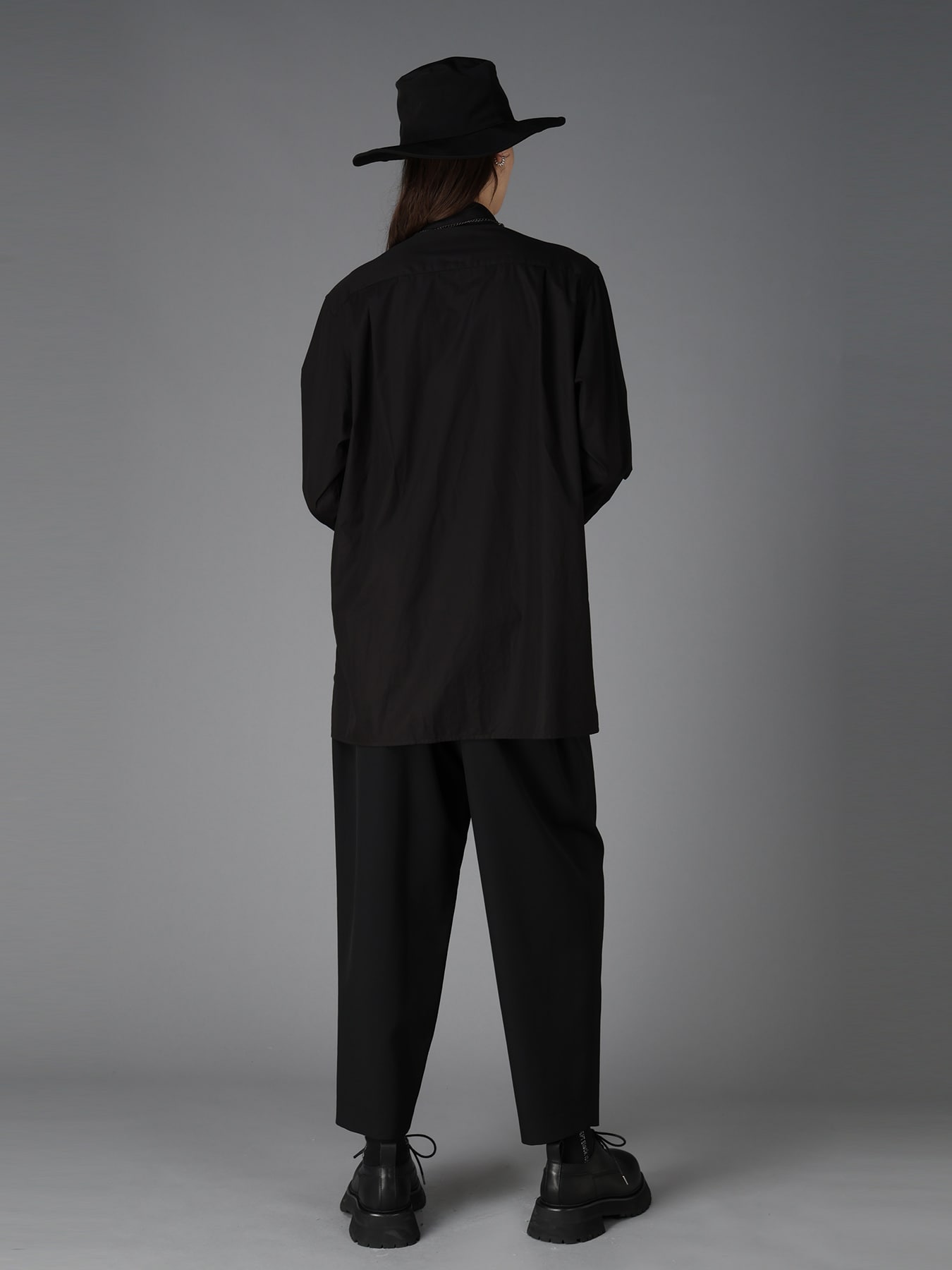 100/2 COTTON BROAD COLLAR BUTTON REGULAR SHIRT