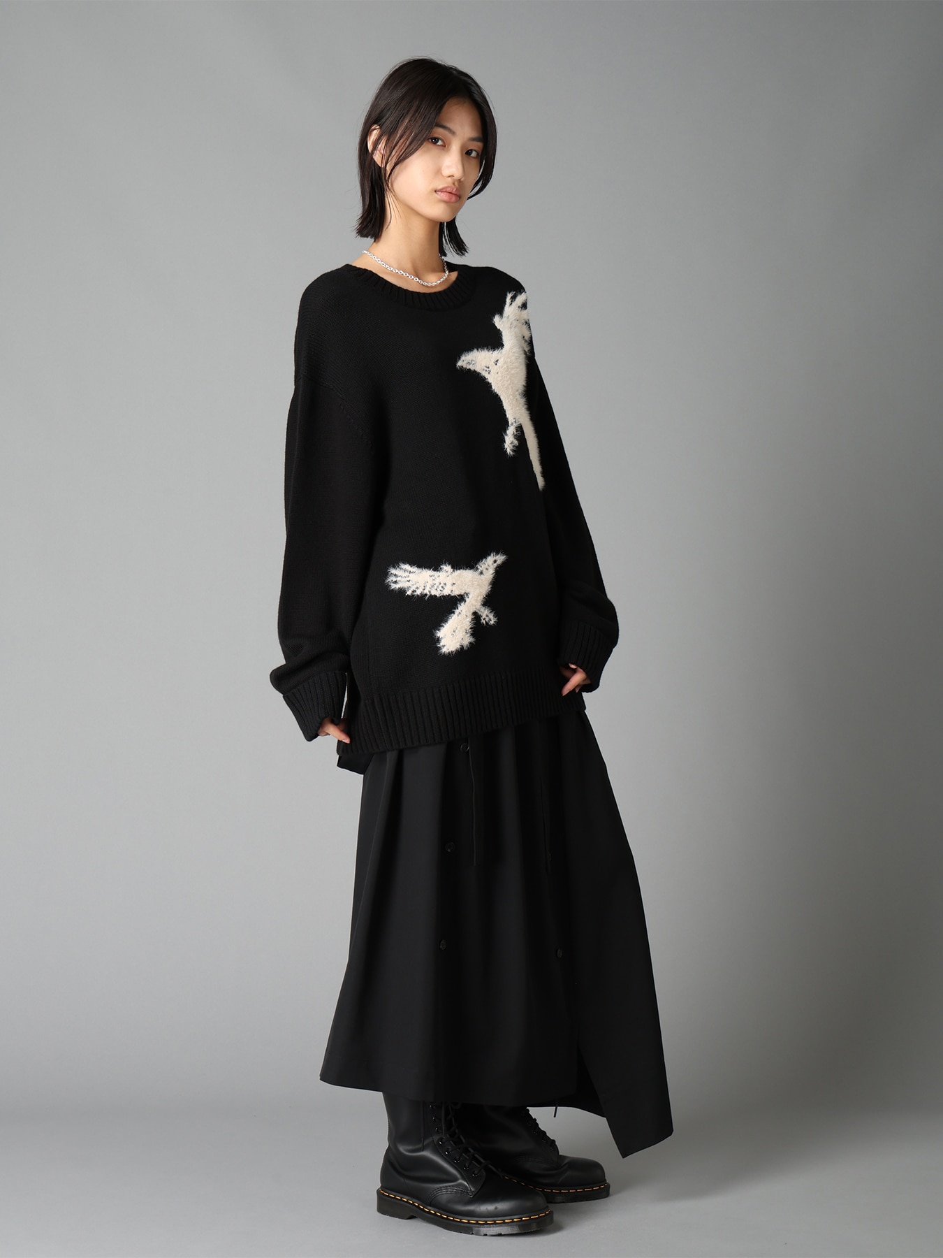 FLOCKED CROW MOTIF KNIT PULLOVER
