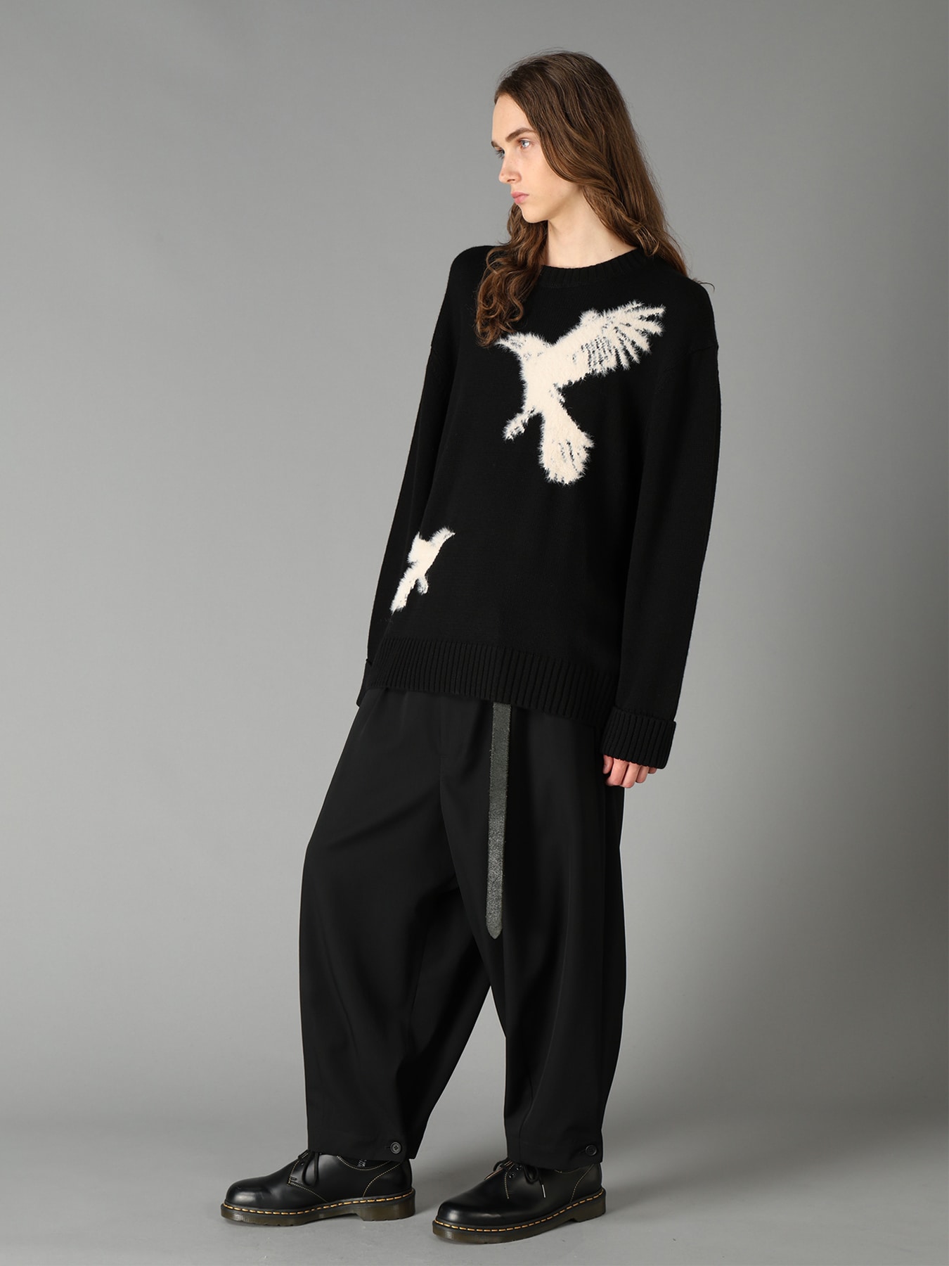 FLOCKED CROW MOTIF KNIT PULLOVER