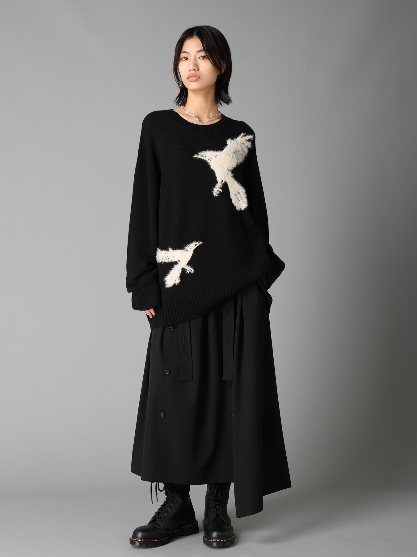 FLOCKED CROW MOTIF KNIT PULLOVER