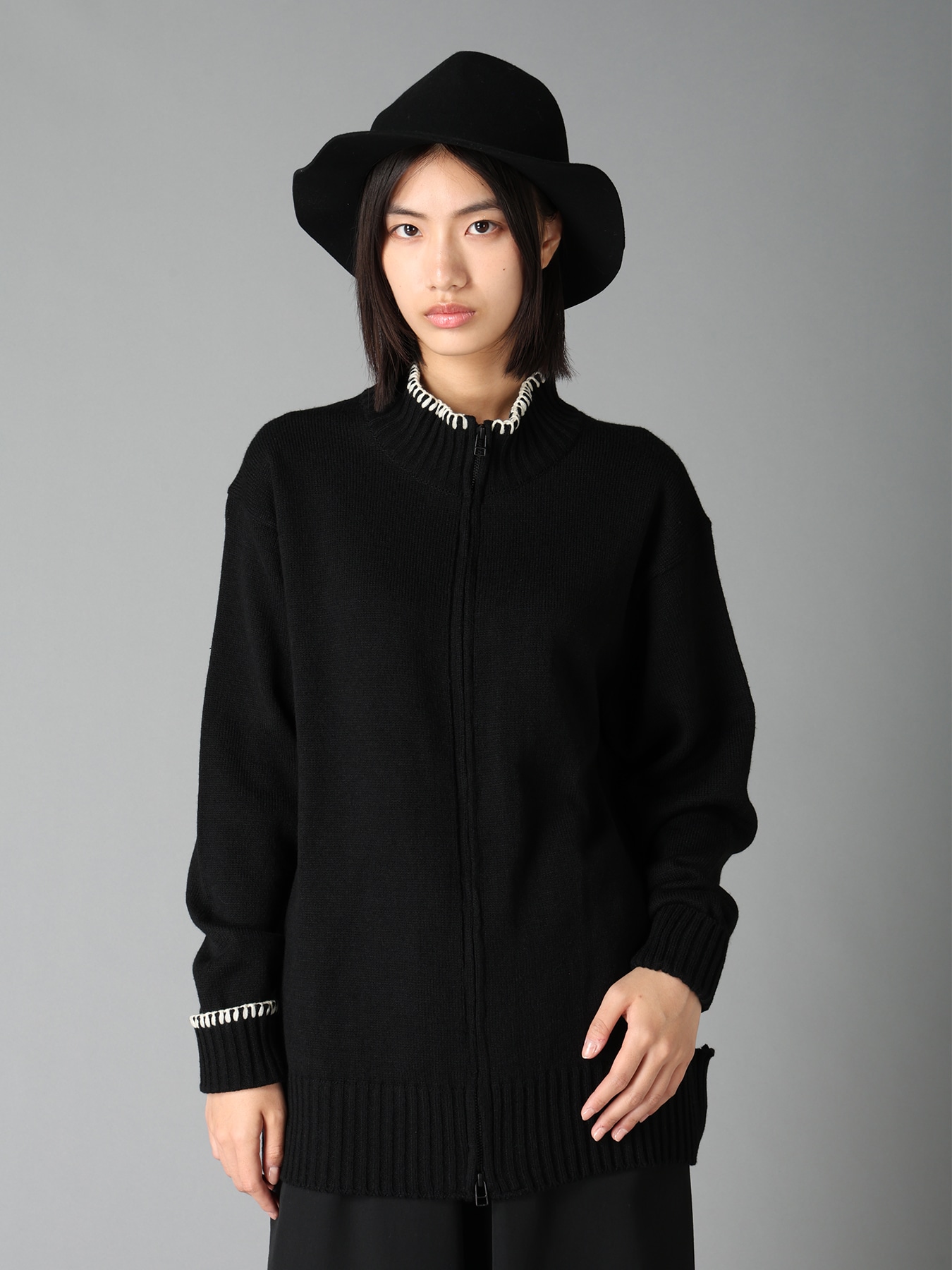 BULKY WOOL BLEND ASYMMETRIC STITCH ZIP-UP KNIT