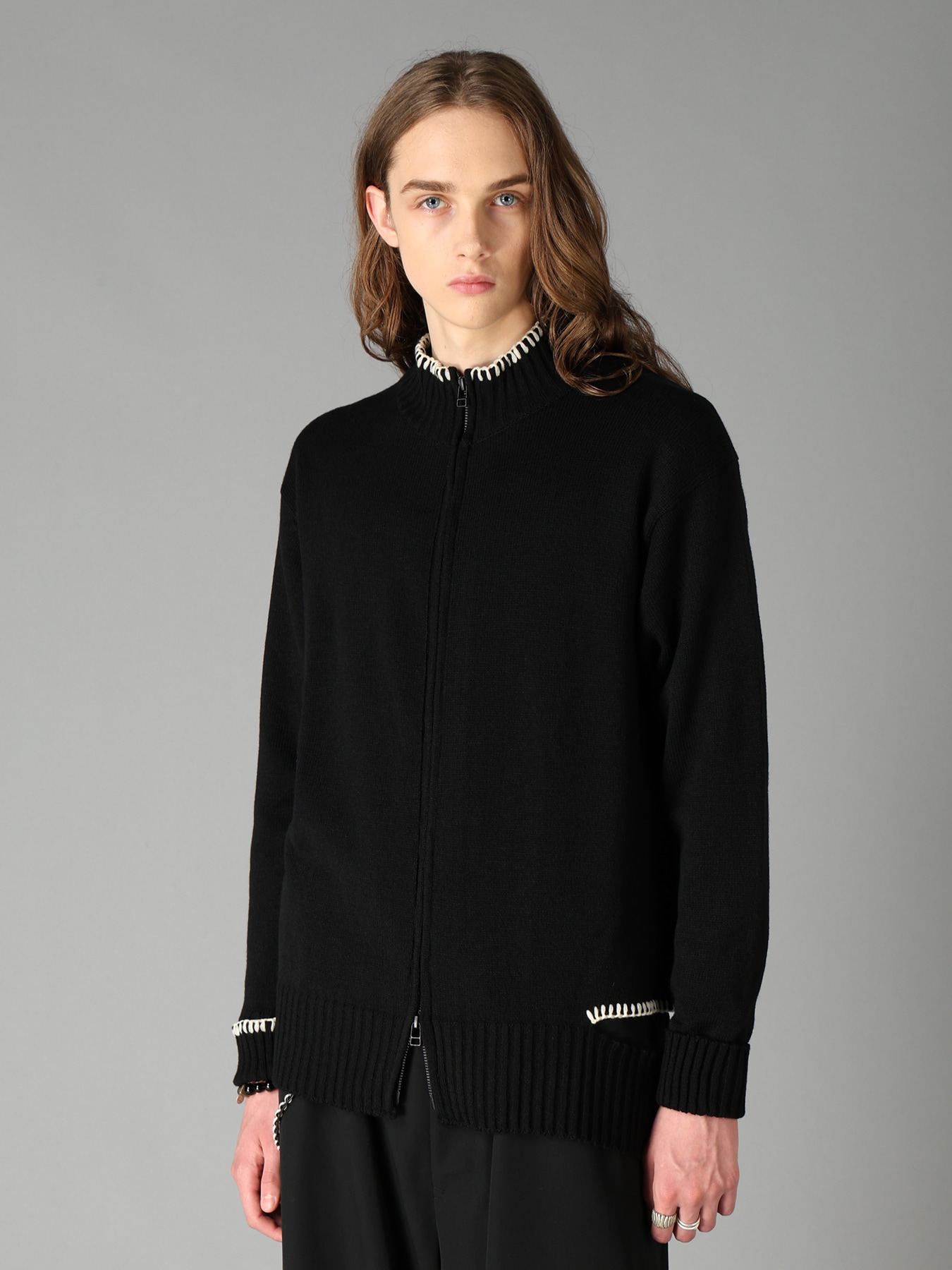 BULKY WOOL BLEND ASYMMETRIC STITCH ZIP-UP KNIT