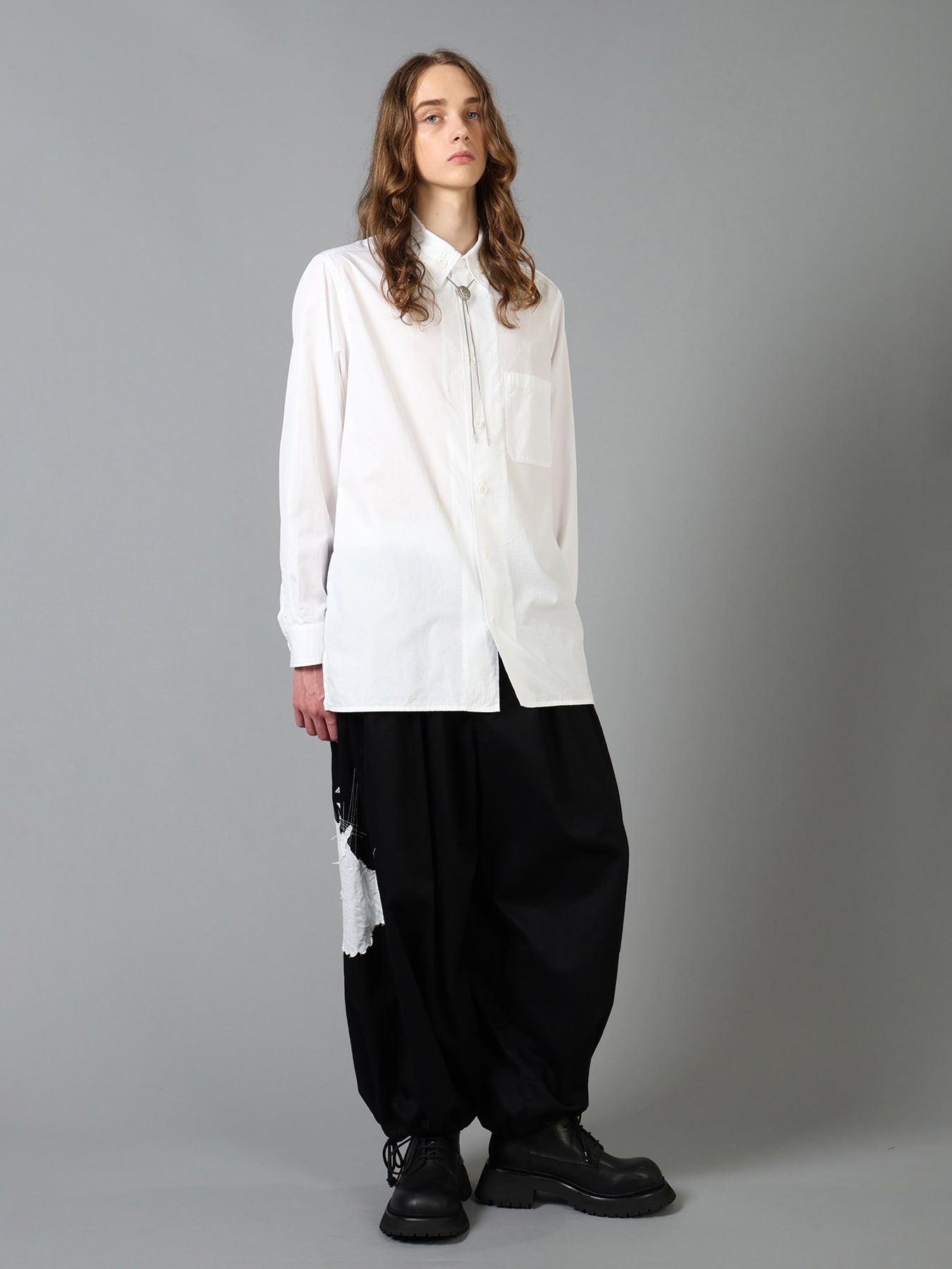 20/COTTON TWILL CROW PATCH BALLOON PANTS