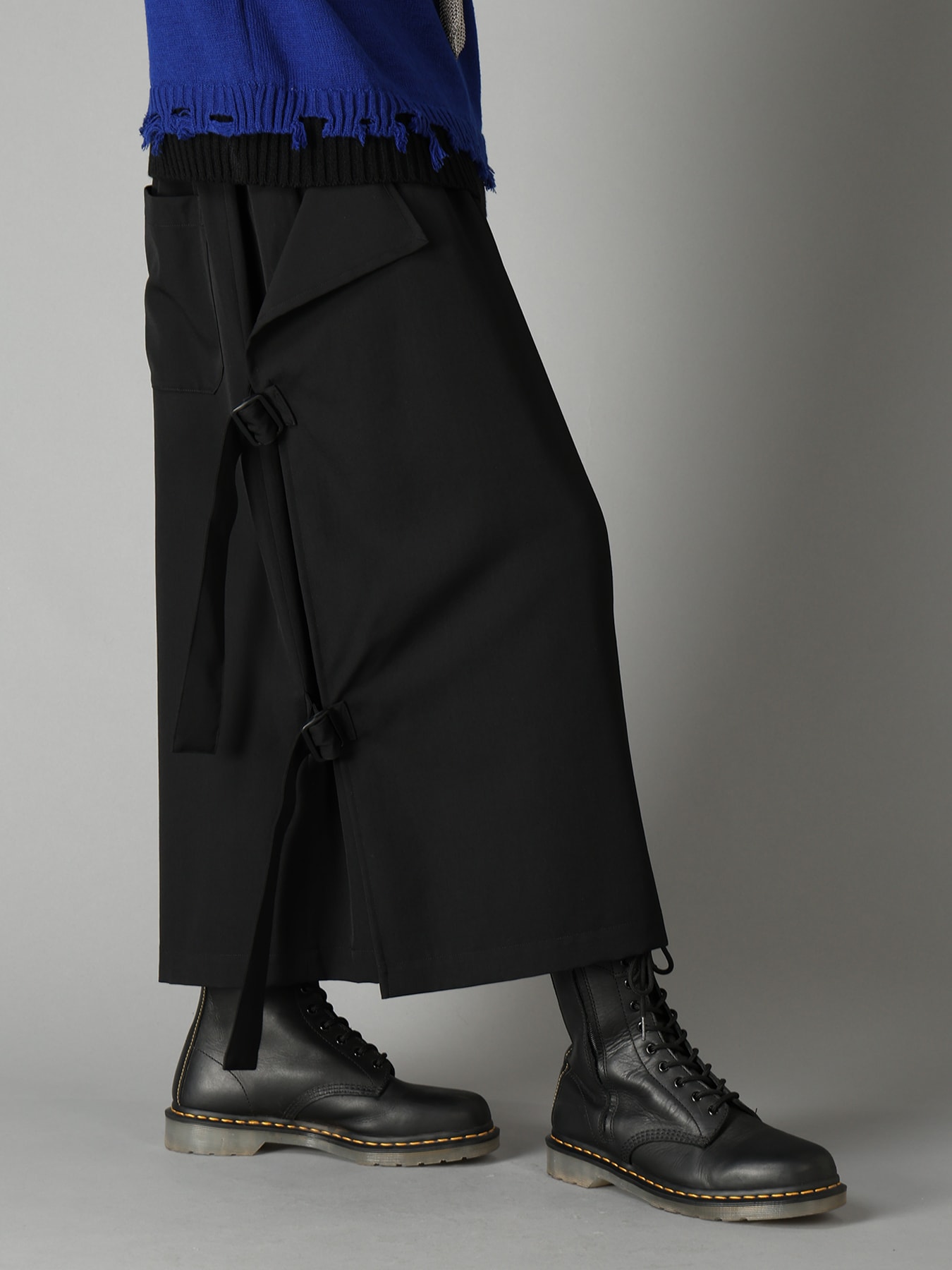 WOOL GABARDINE SIDE BELT PANTS