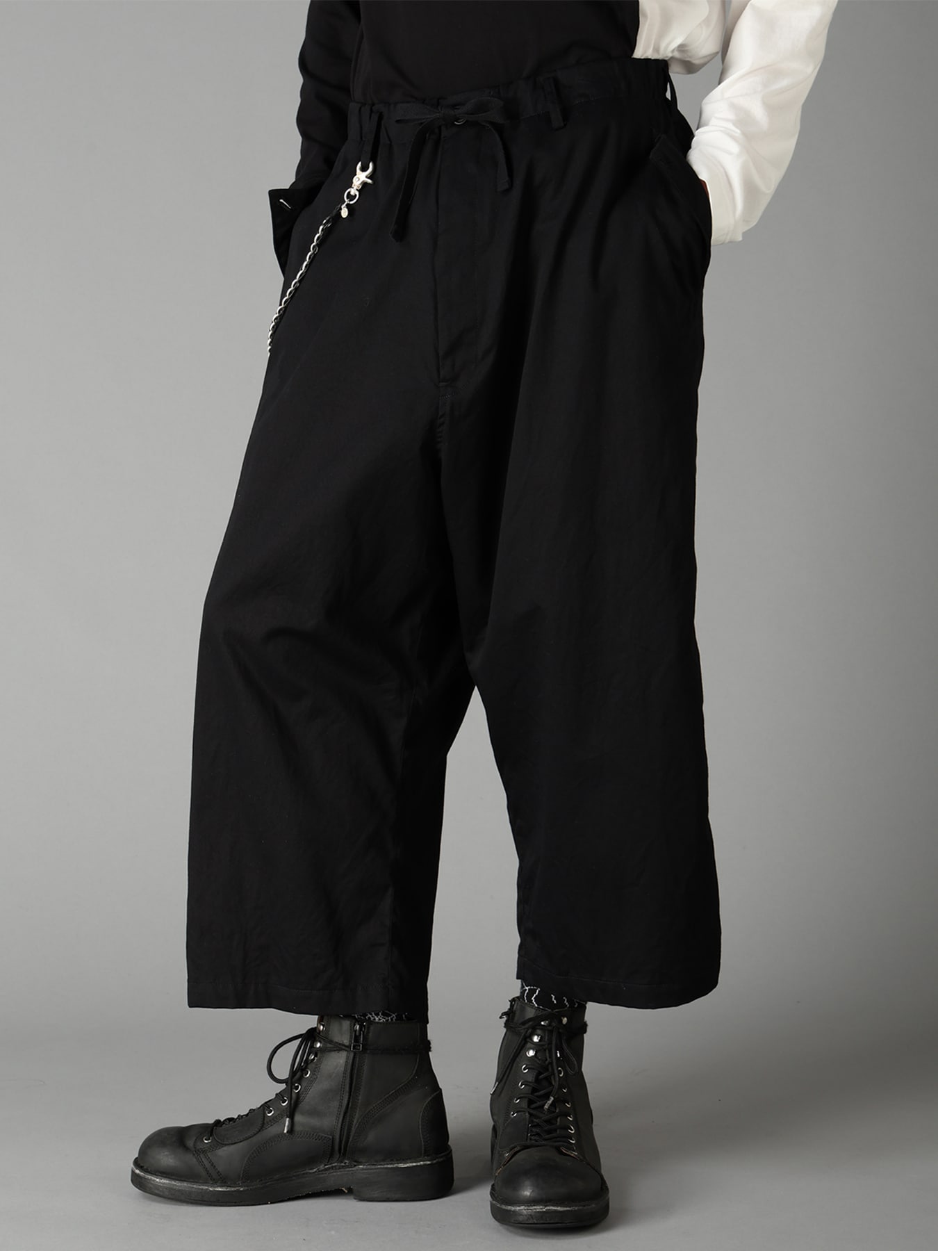 20/COTTON TWILL PANTS WITH  FOLDABLE POCKET