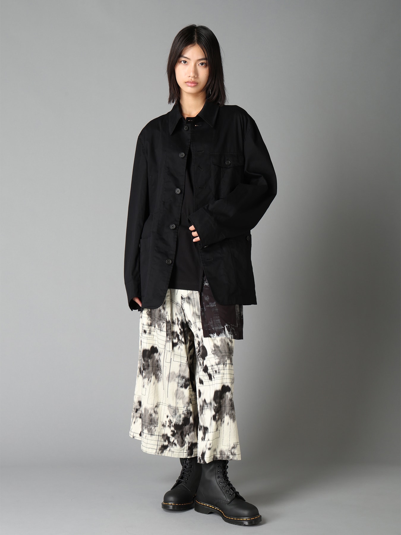 INK-WASH PRINTED BACK WRAP PANTS WITH DECORATIVE STITCH DETAILING