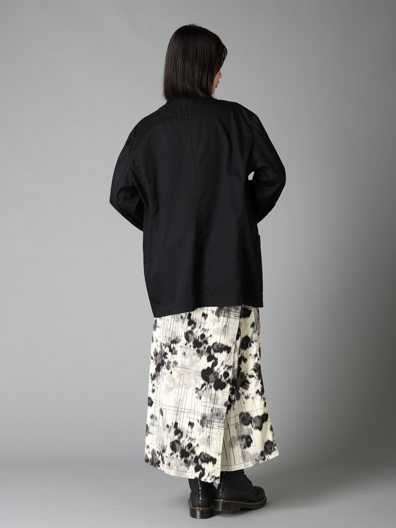 INK-WASH PRINTED BACK WRAP PANTS WITH DECORATIVE STITCH DETAILING