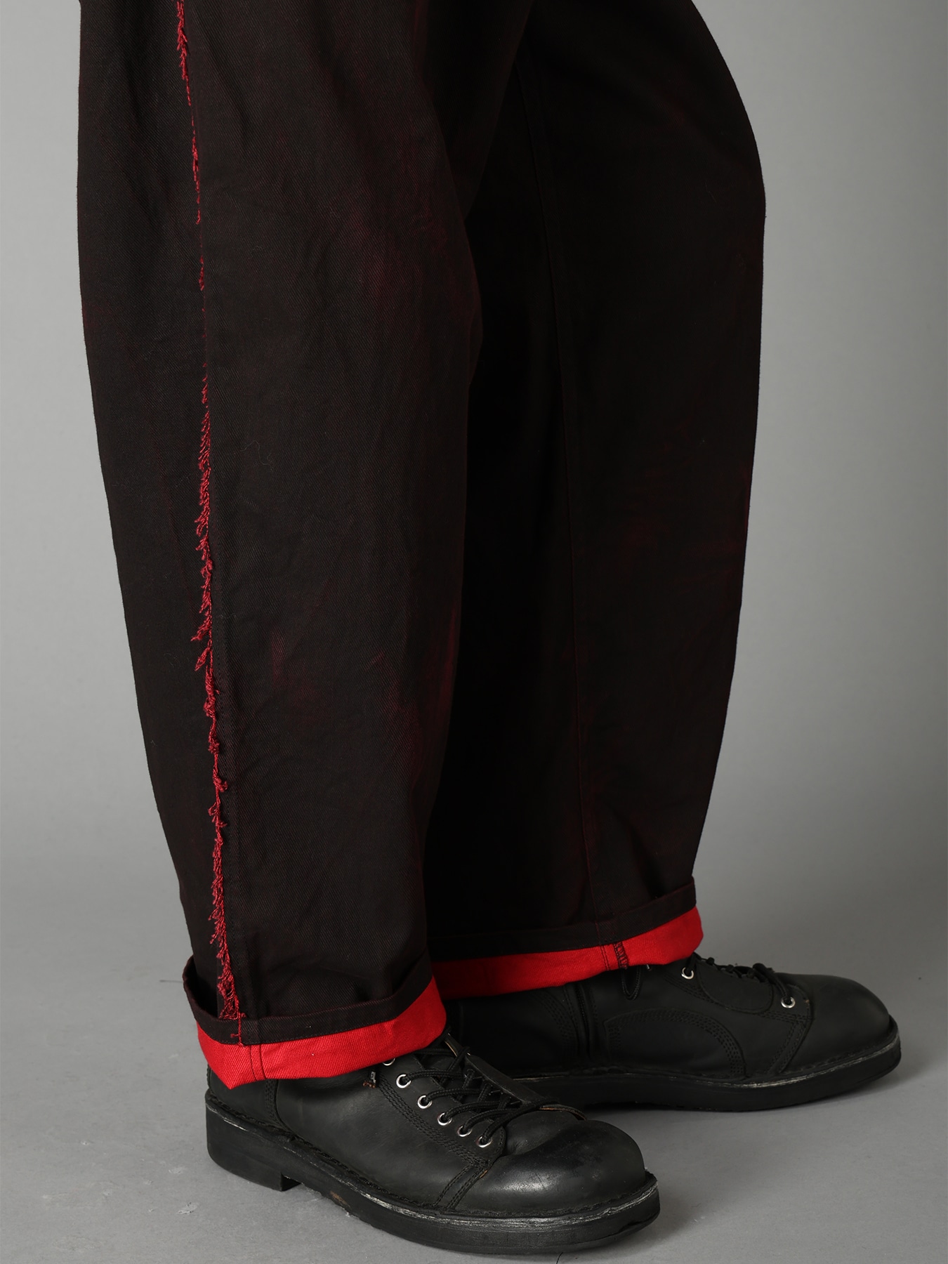 PIGMENT PRINT COTTON TWILL RAW-EDGE DETAIL PANTS WITH 5 POCKETS
