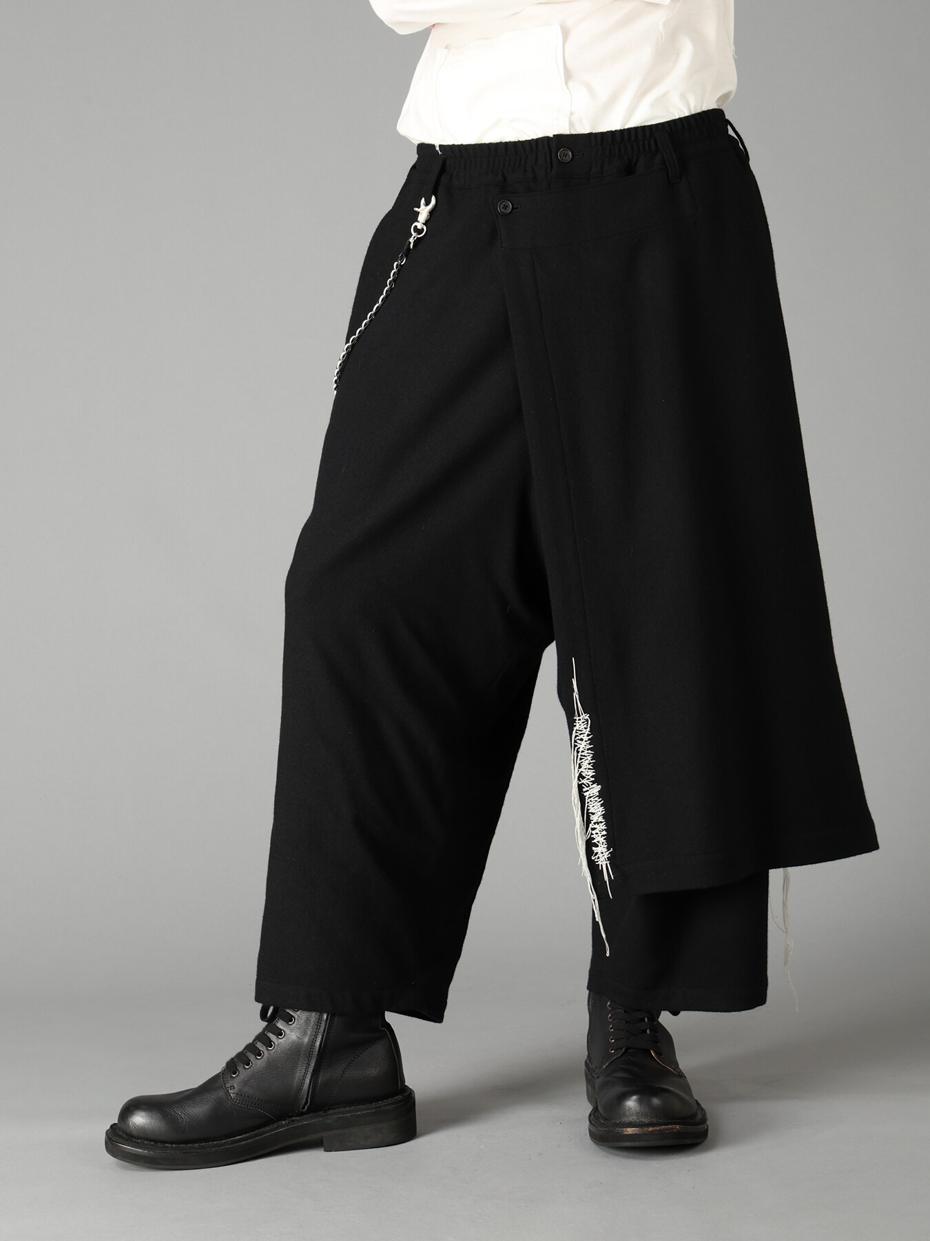 ECO WOOL PLAIN WEAVE WRAP PANTS WITH DECORATIVE STITCHING