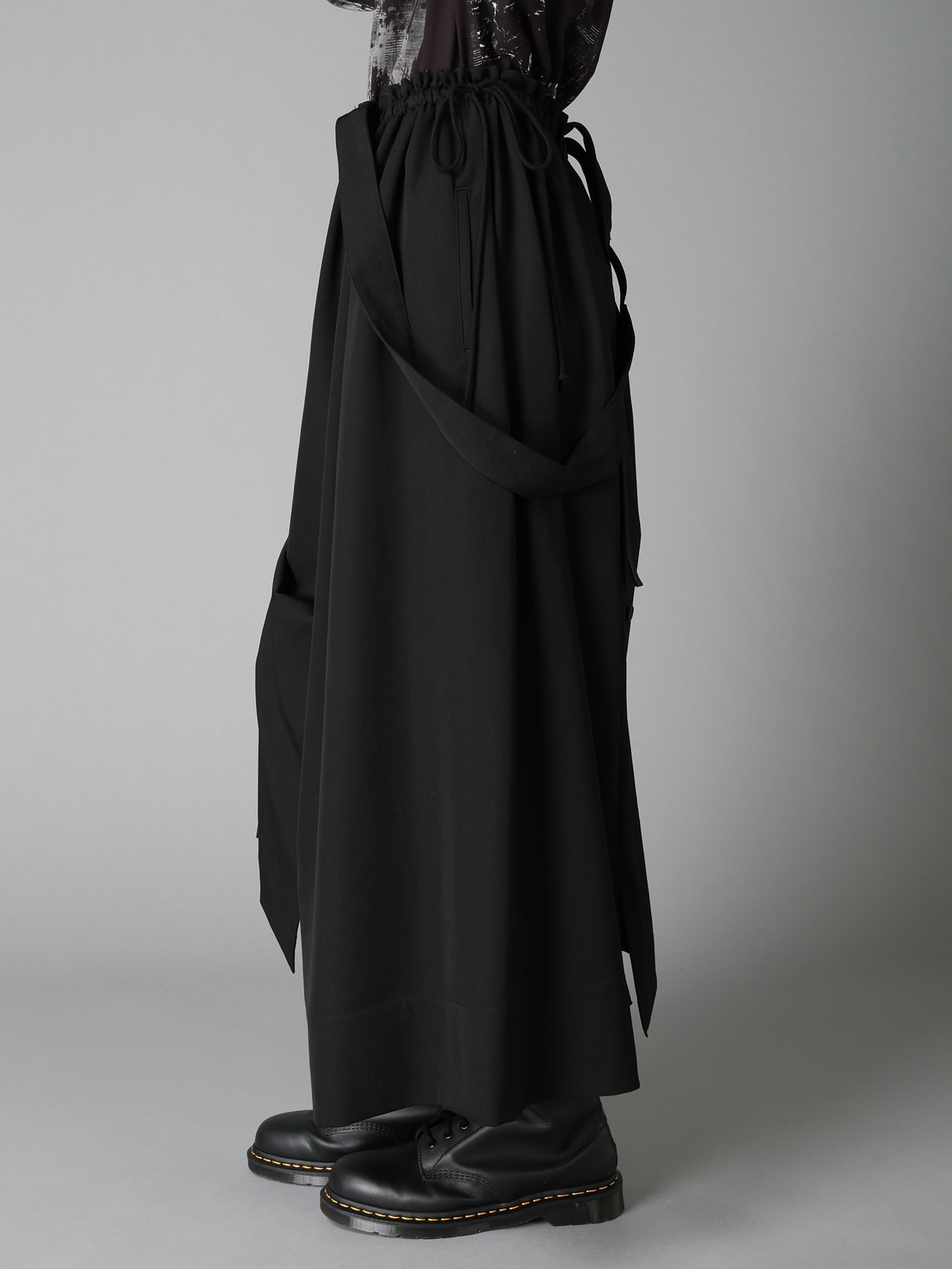 WOOL GABARDINE SUSPENDER SKIRT