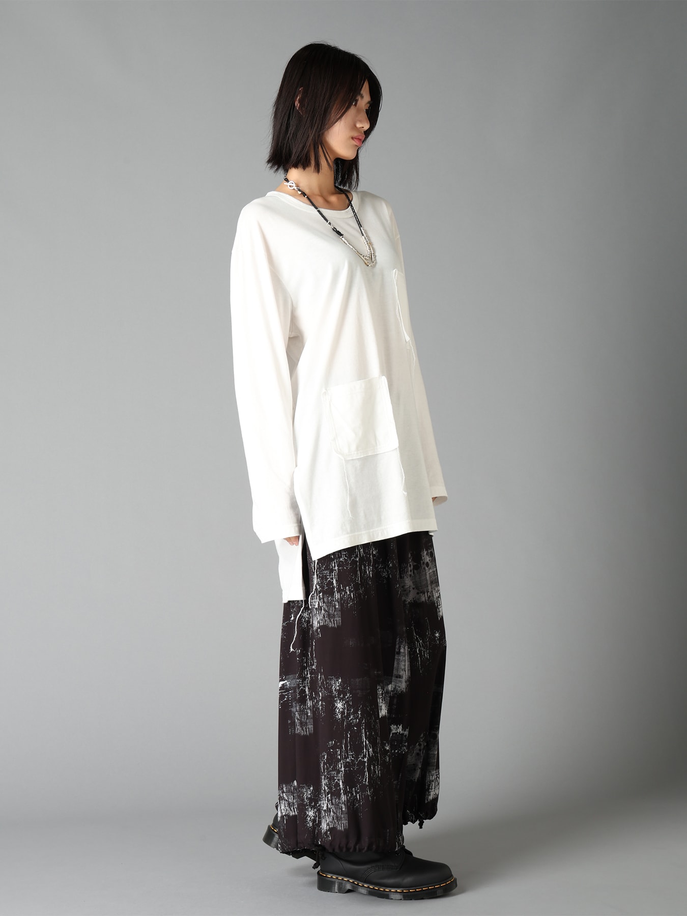 30/COTTON JERSEY T-SHIRT WITH 2 PATCH POCKETS
