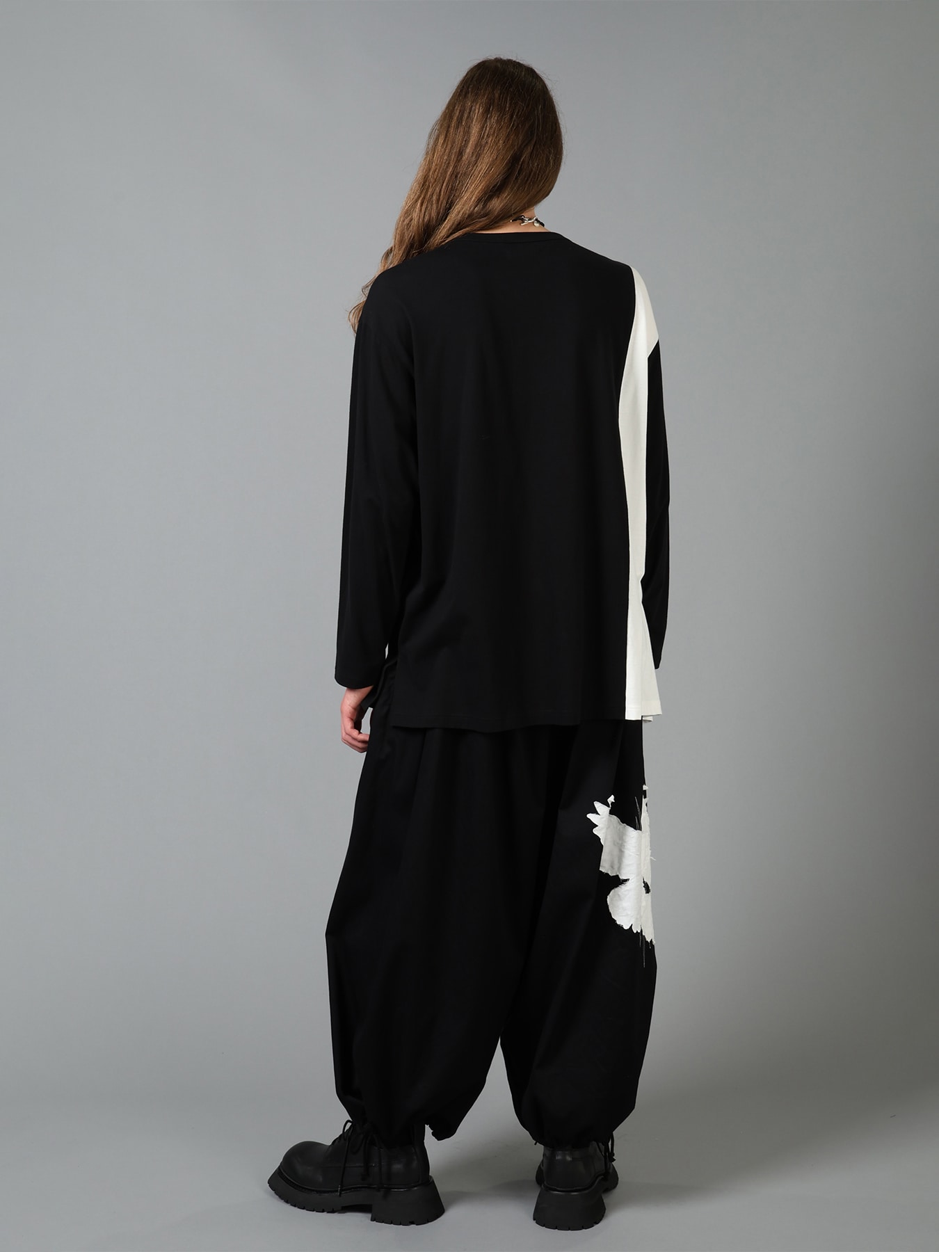 COTTON JERSEY FABRIC SWITCH L/S DRAPED T-SHIRT
