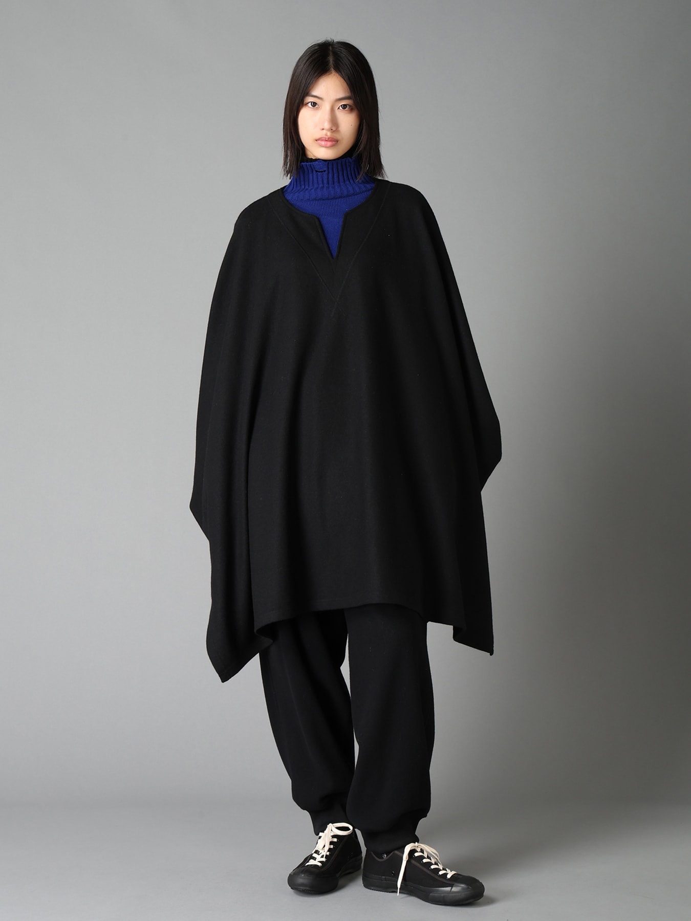 AIRY WOOL BLEND JERSEY CAPE SILHOUETTE CUTSEW TOP
