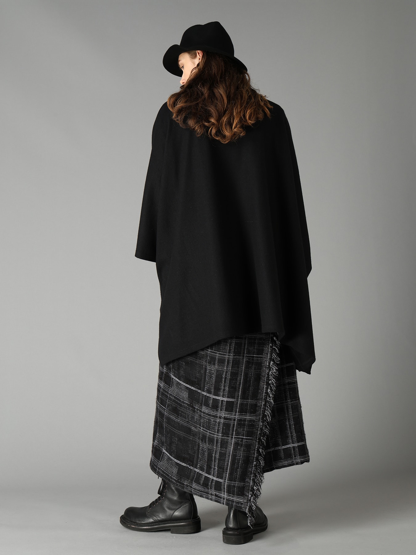 AIRY WOOL BLEND JERSEY CAPE SILHOUETTE CUTSEW TOP