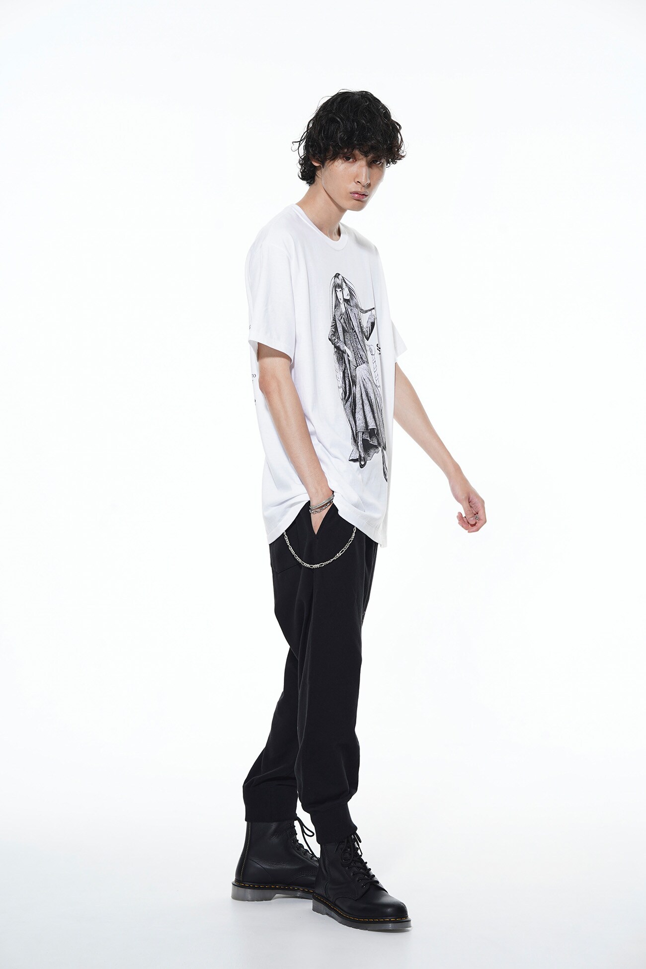 BE@RBRICK × Junji ITO "TOMIE" WEARING YOHJI YAMAMOTO LACE-UP DRESS T-SHIRT