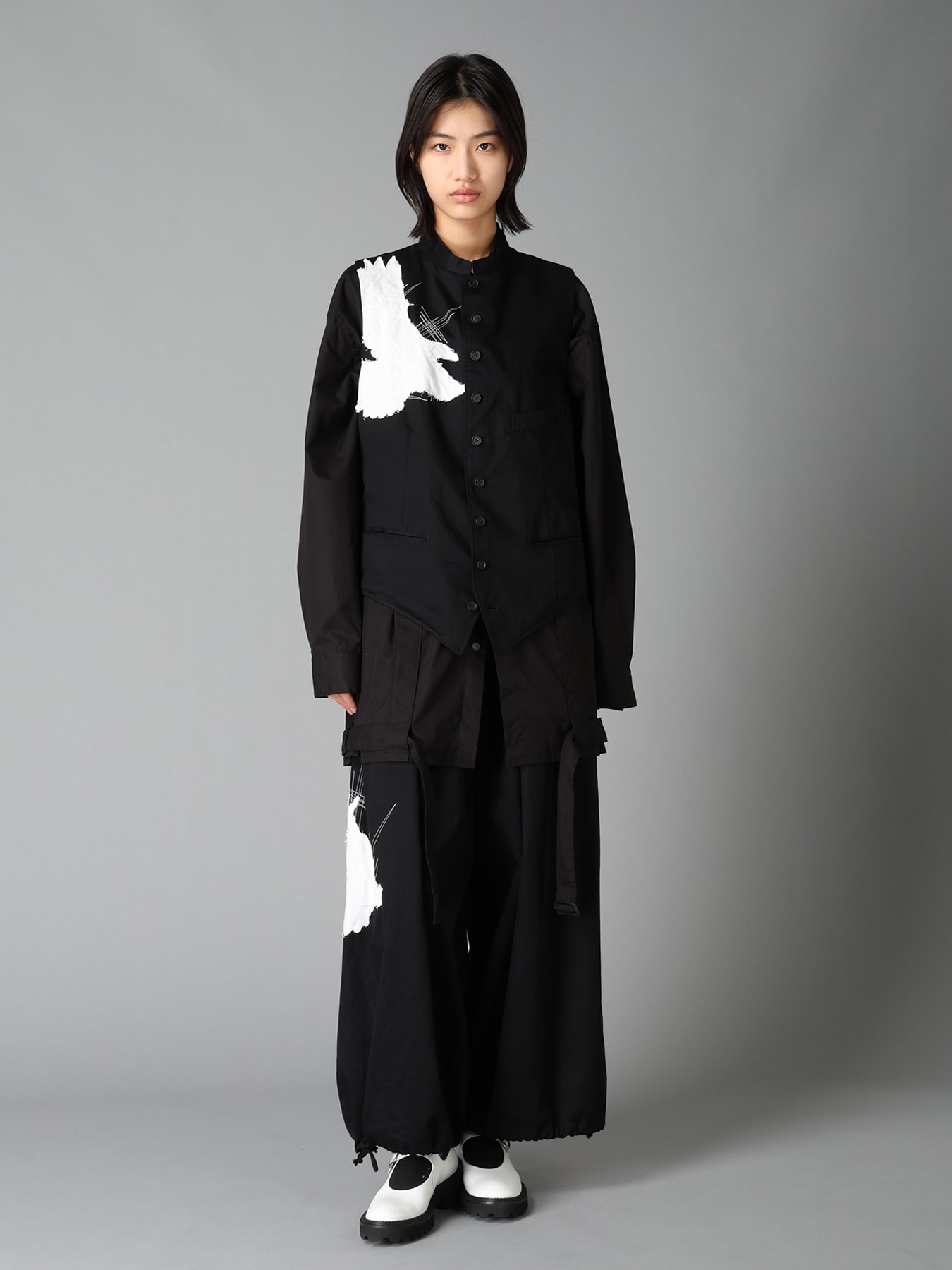 20/COTTON TWILL CROW PATCH VEST