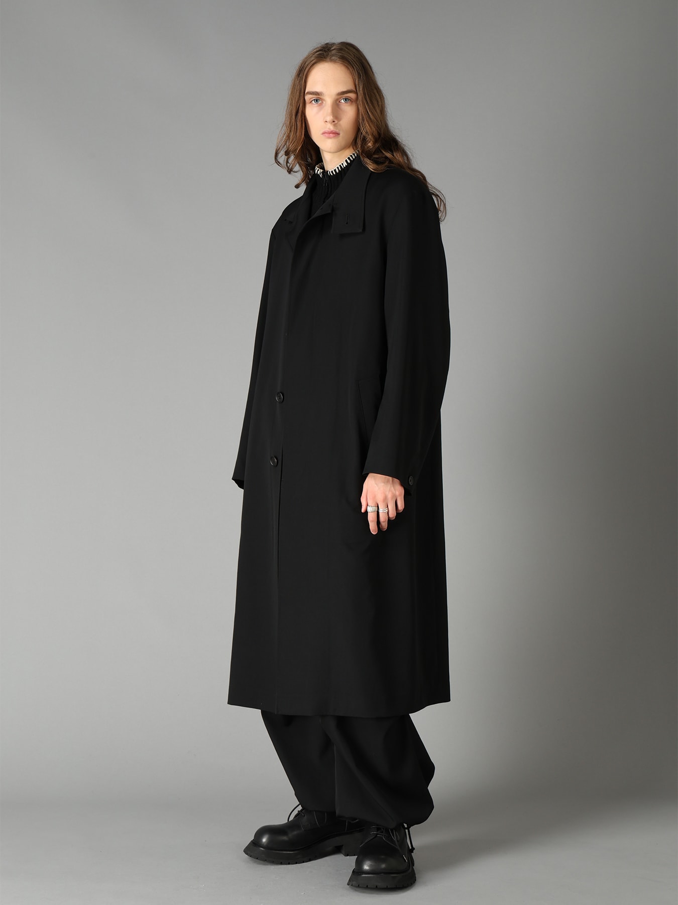 WASHER WOOL GABARDINE CONCEALED PLACKET STAND COLLAR COAT