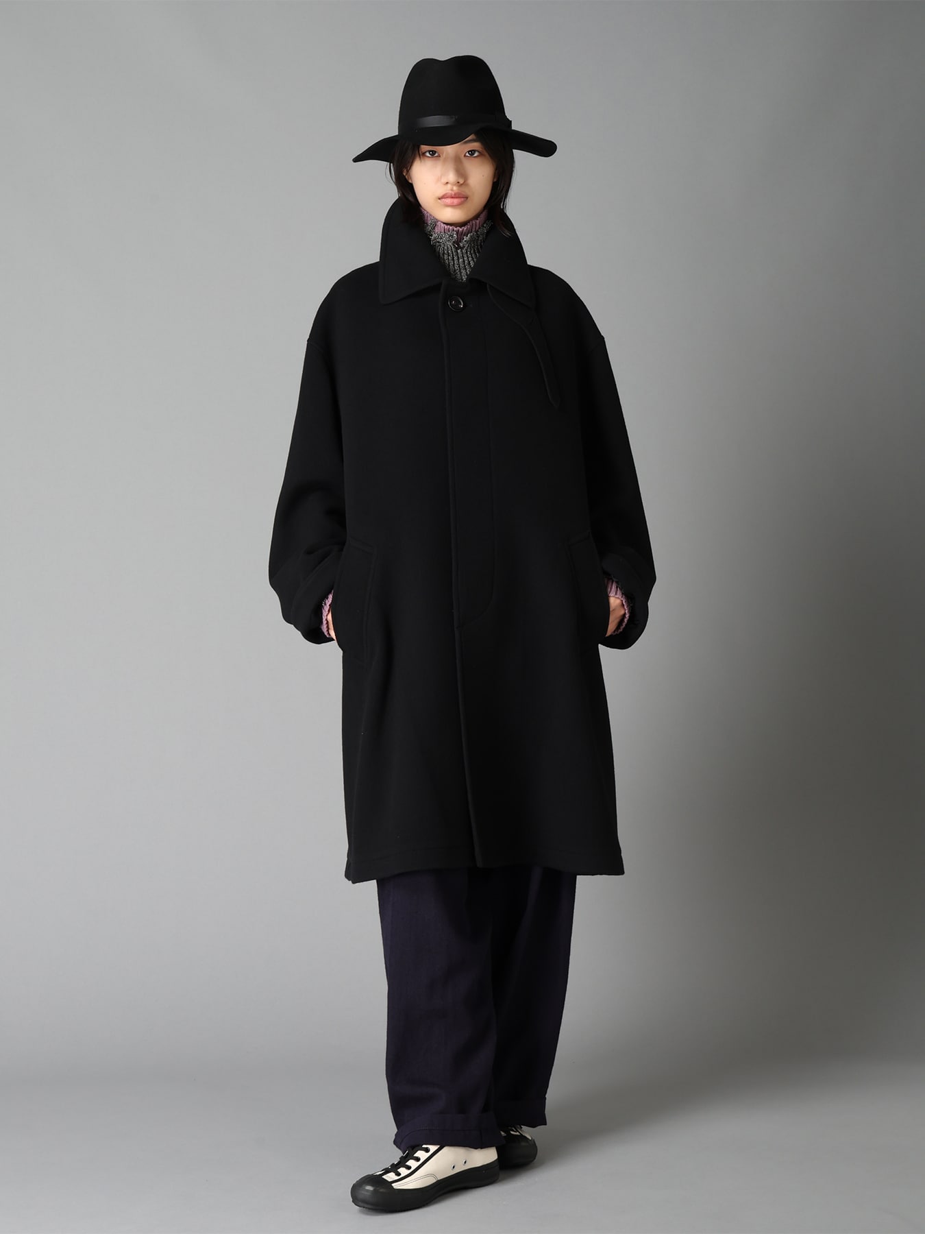 BRUSHED WOOL CONCEALED PLACKET COAT