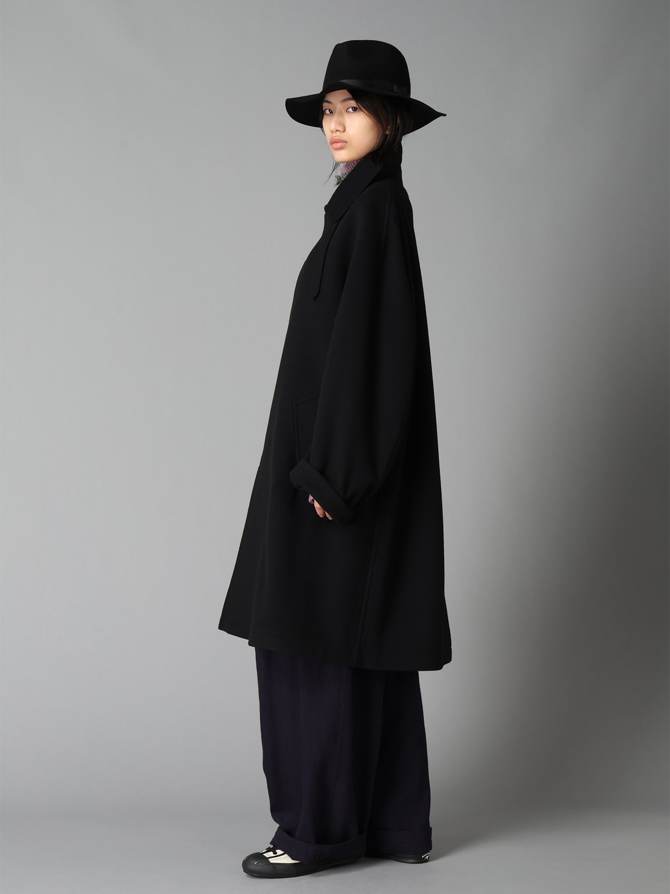 BRUSHED WOOL CONCEALED PLACKET COAT