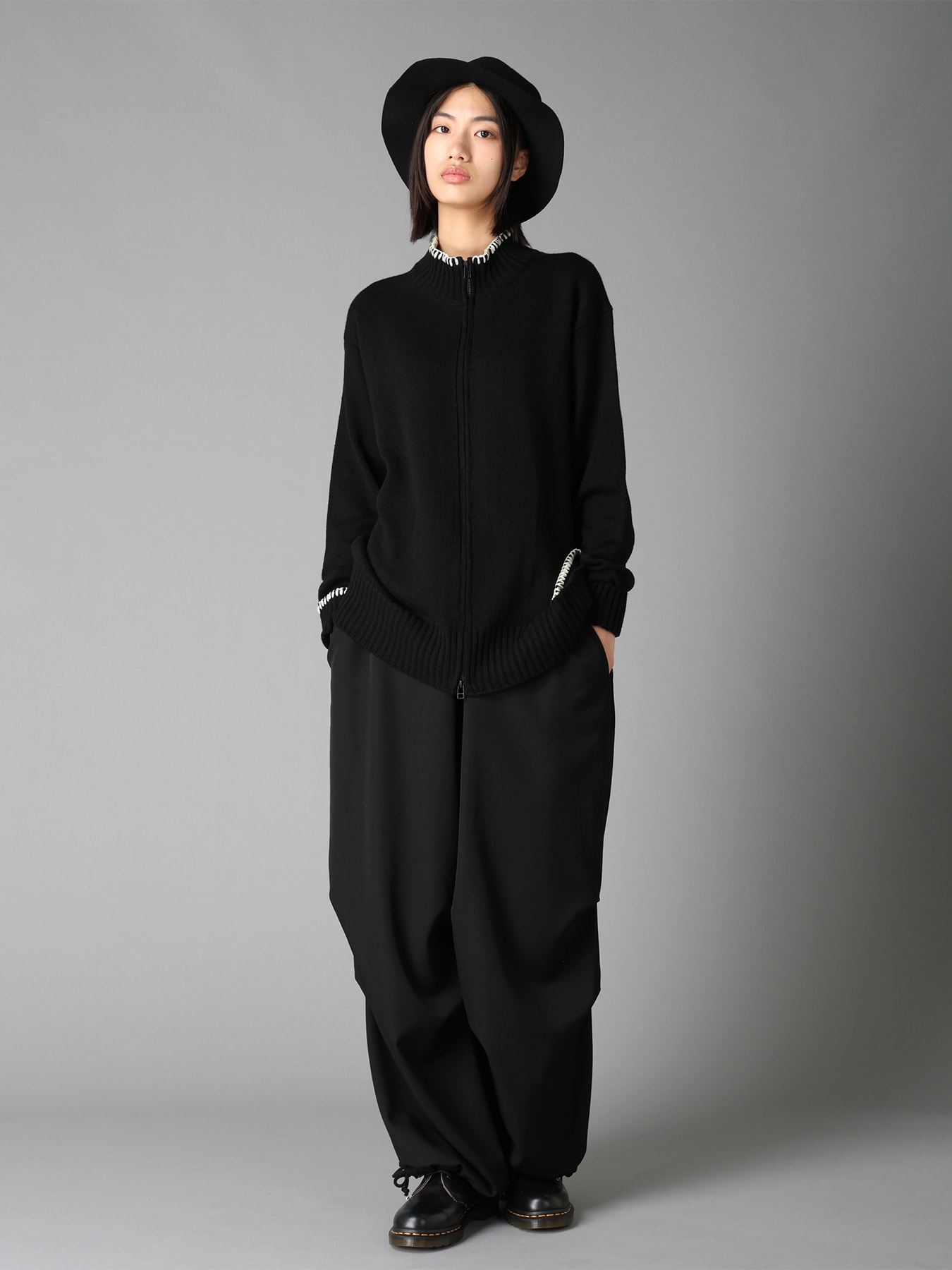 WASHER WOOL GABARDINE KNEE-TUCK PANTS