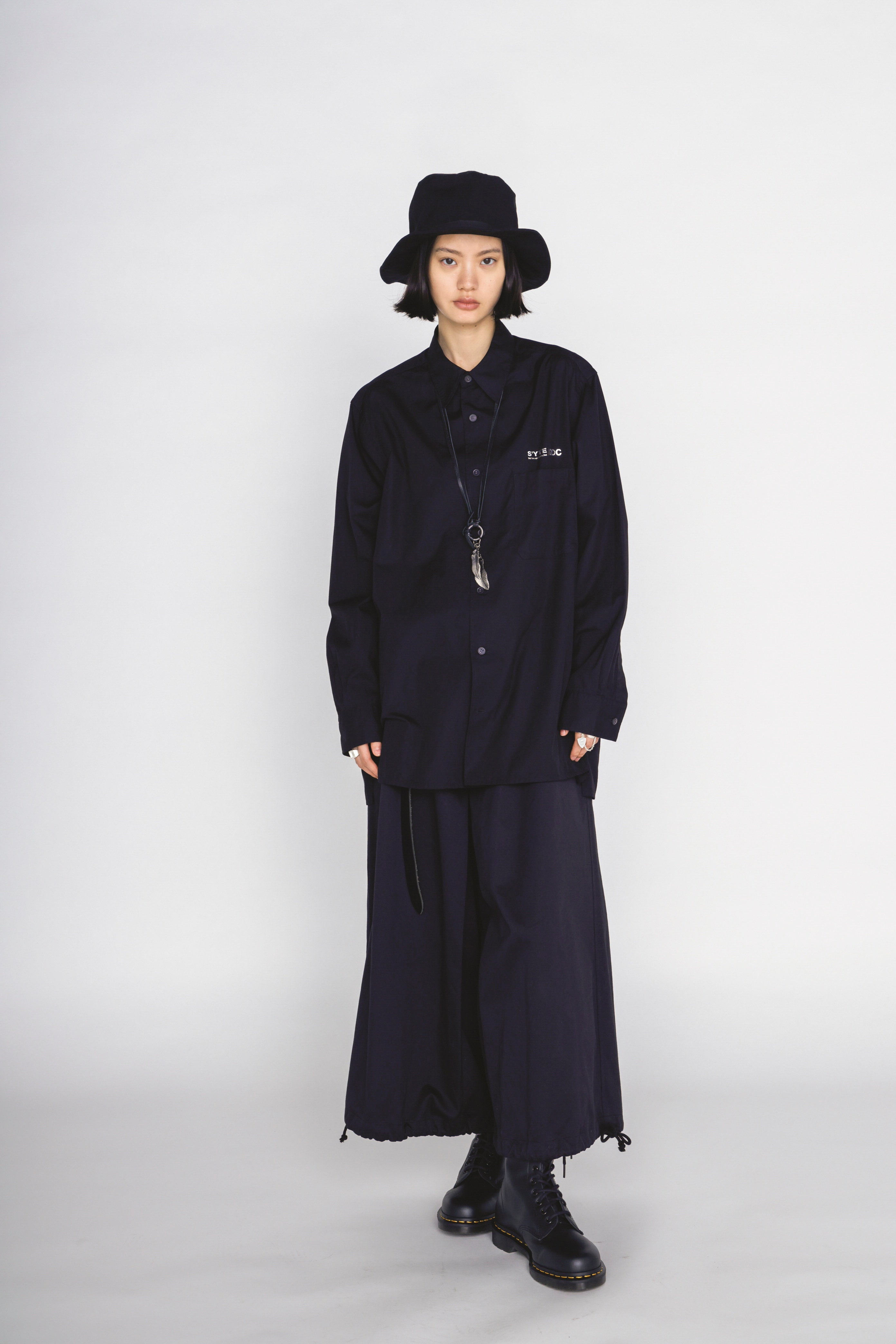 【2/19 12:00 Release】-S’YTE × GDC Collaborate Collection-COTTON BROAD LOGO-PRINTED REGULAR COLLAR SHIRT