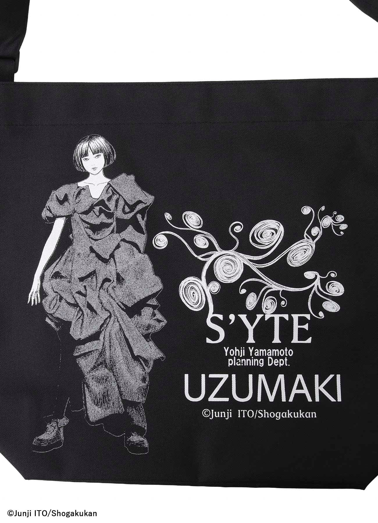 S'YTE × Junji ITO -UZUMAKI- KIRIE＆AZAMI  WEARING YOHJI YAMAMOTO PRINTED BAG