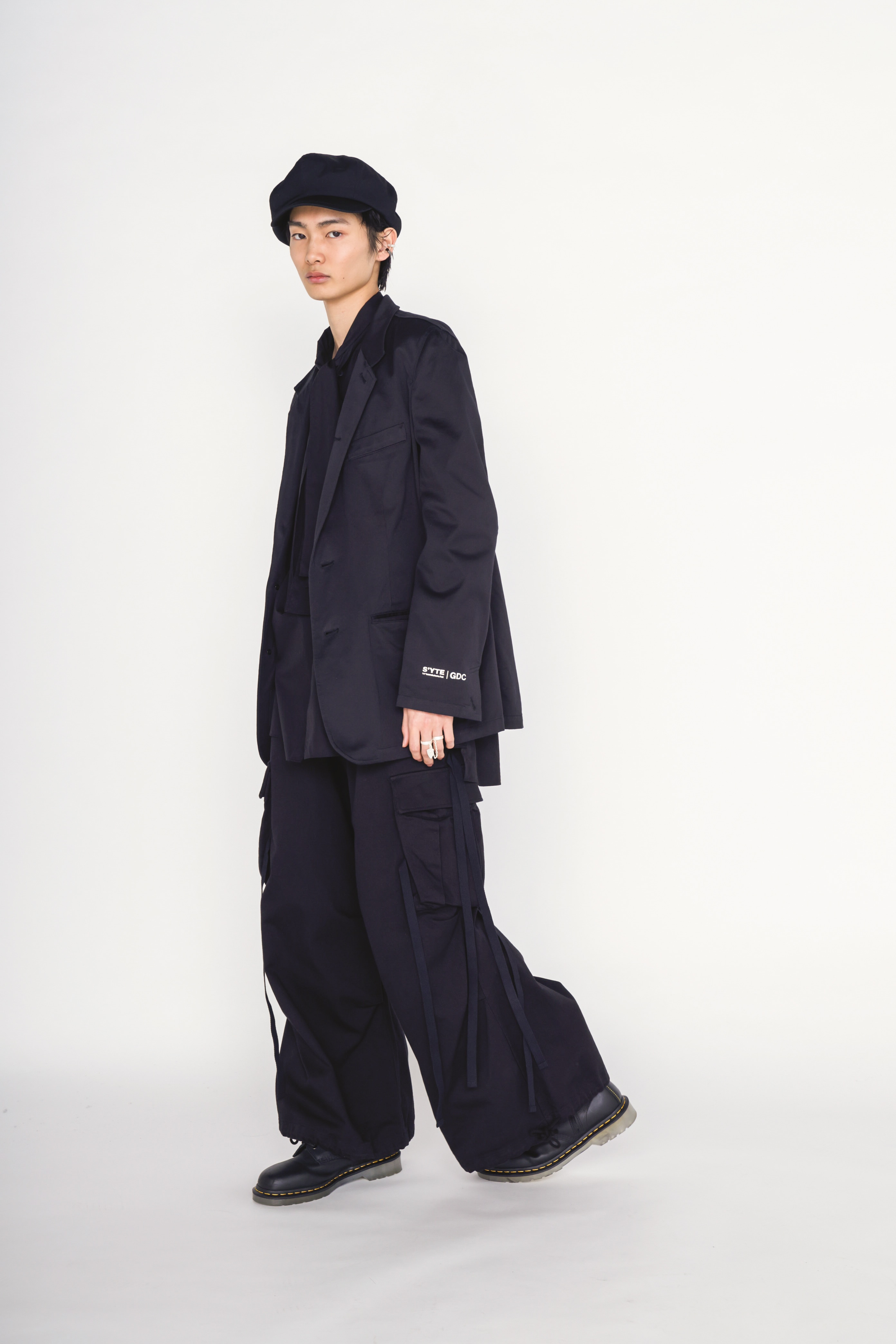 【2/19 12:00 Release】-S’YTE × GDC Collaborate Collection-WEPON CLOTH LOGO-PRINTED 5 BUTTON TAILORED JACKET