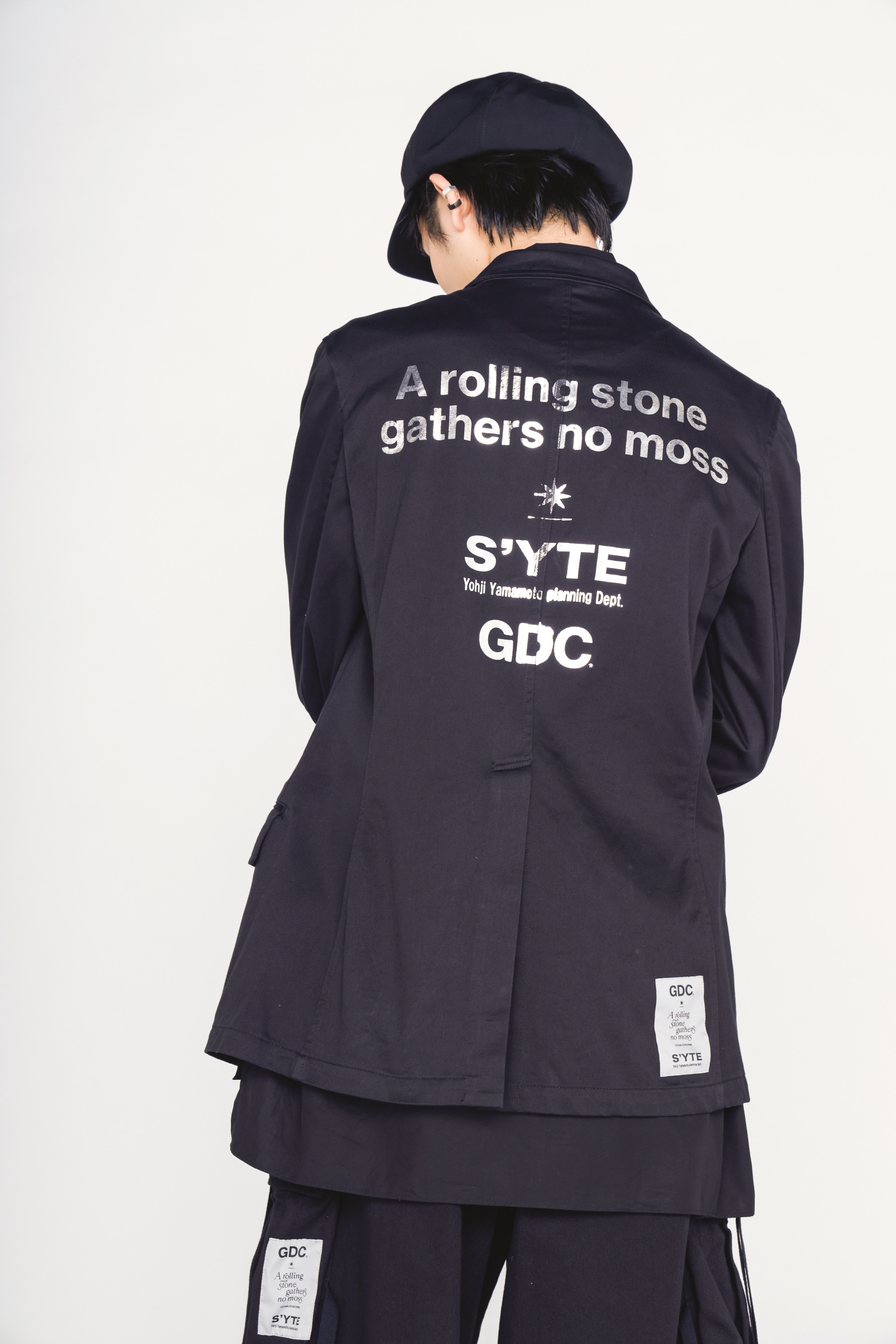 【2/19 12:00 Release】-S’YTE × GDC Collaborate Collection-WEPON CLOTH LOGO-PRINTED 5 BUTTON TAILORED JACKET