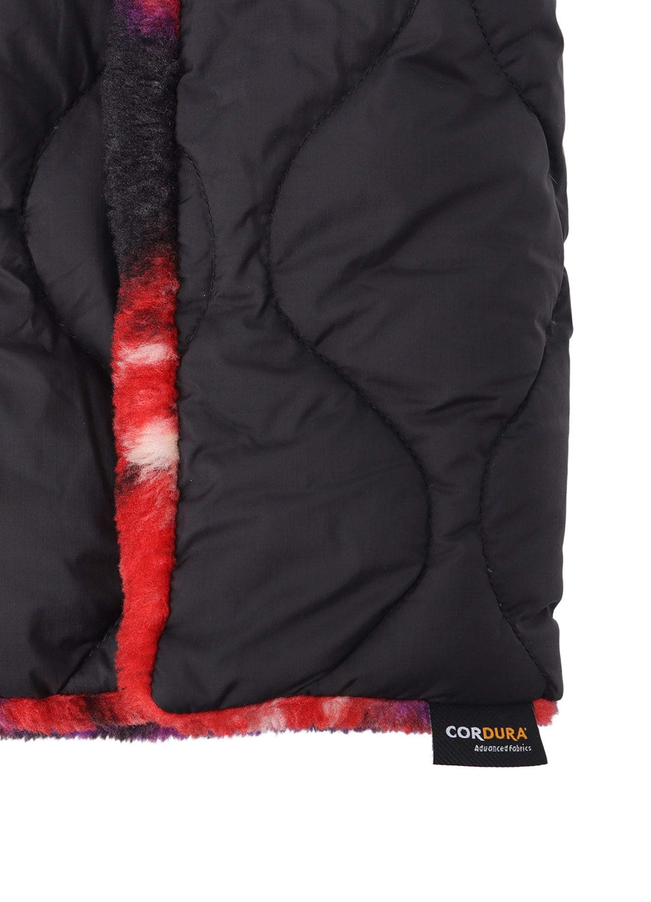 【11/20 12:00 Release】S'YTE X TAION REVERSIBLE QUILTED DOWN SCARF WITH RED PRINTED FLEECE LINING