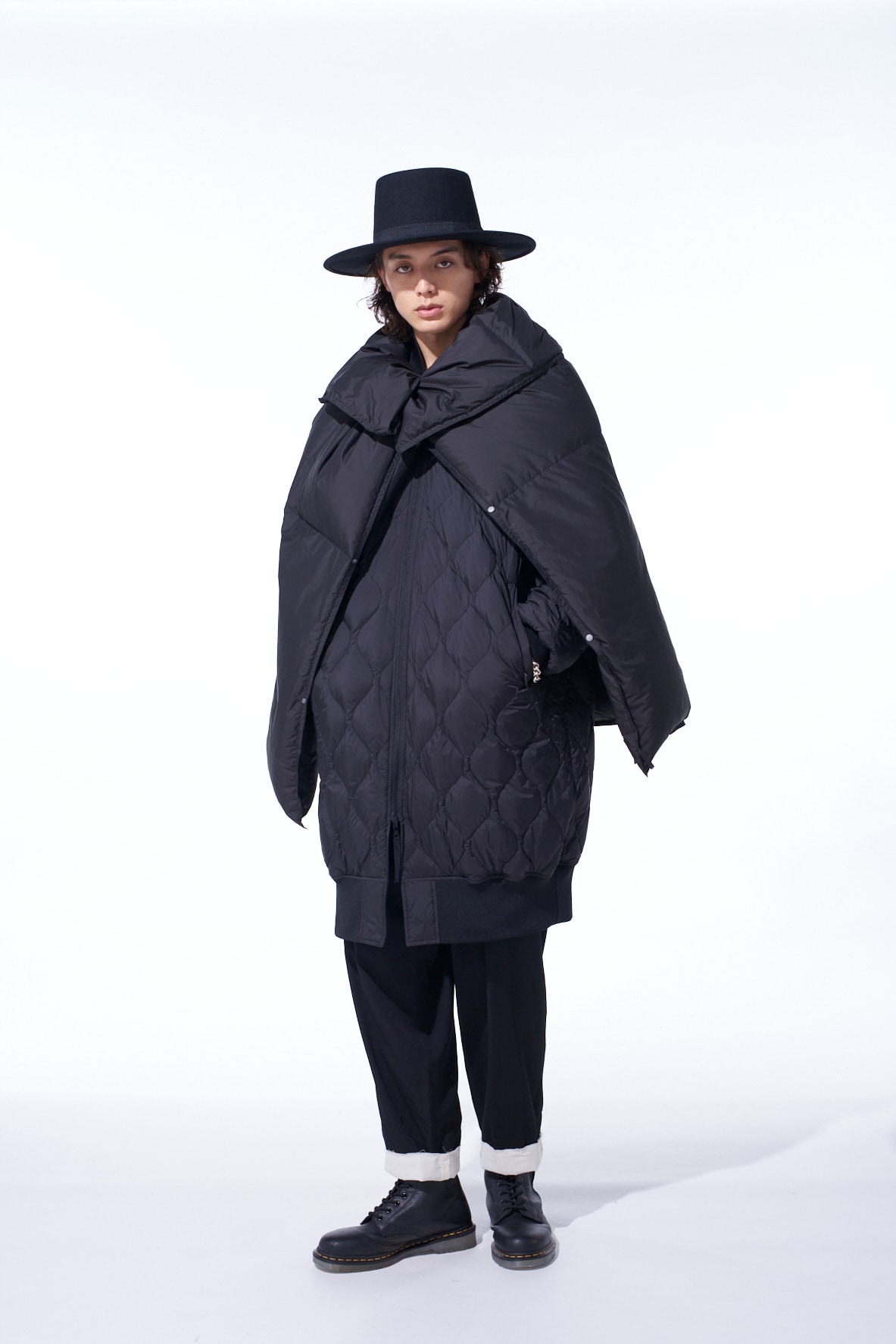 S'YTE X TAION VERSATILE QUILTED DOWN BLANKET