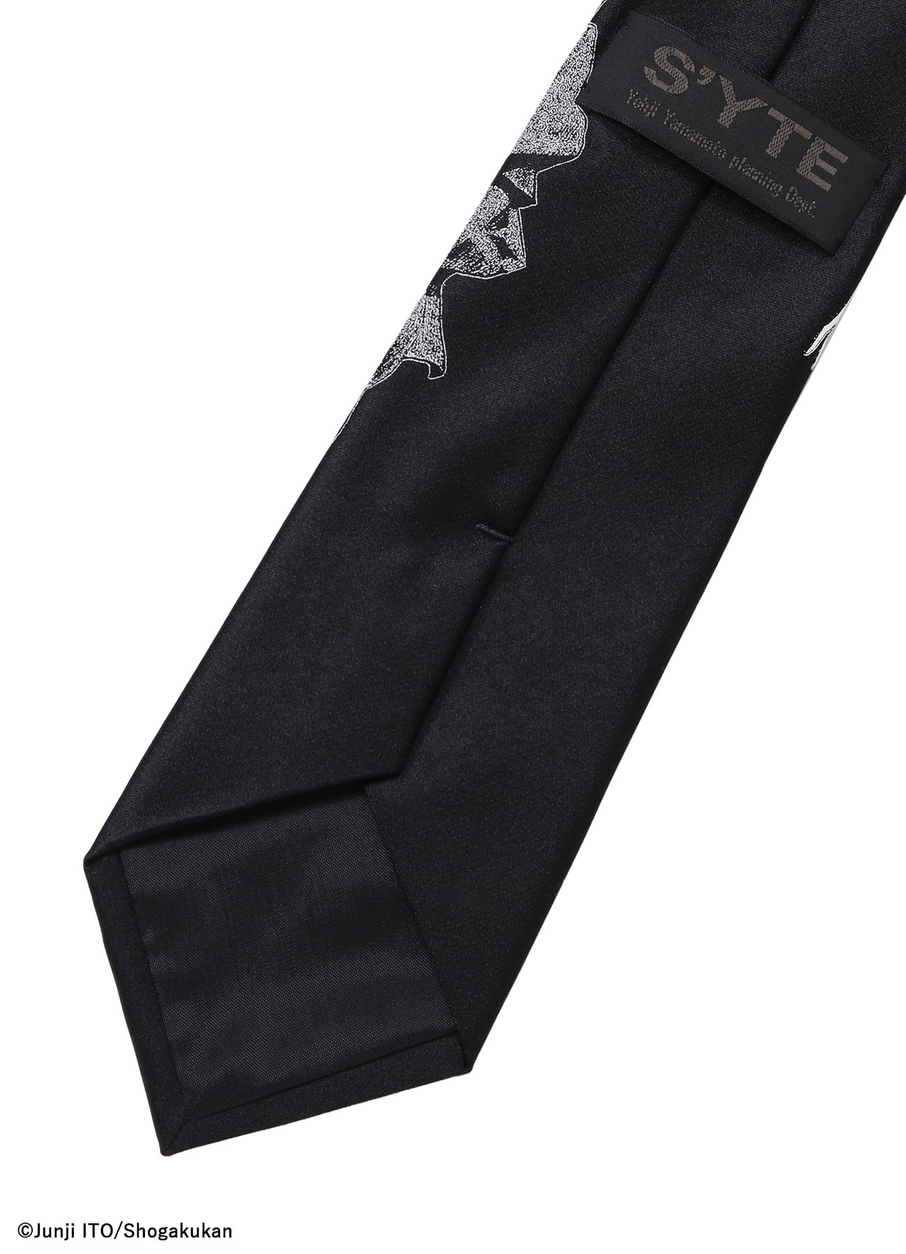 【11/5 12:00発売】S'YTE × Junji ITO -UZUMAKI- AZAMI WEARING YOHJI YAMAMOTO SILK TIE