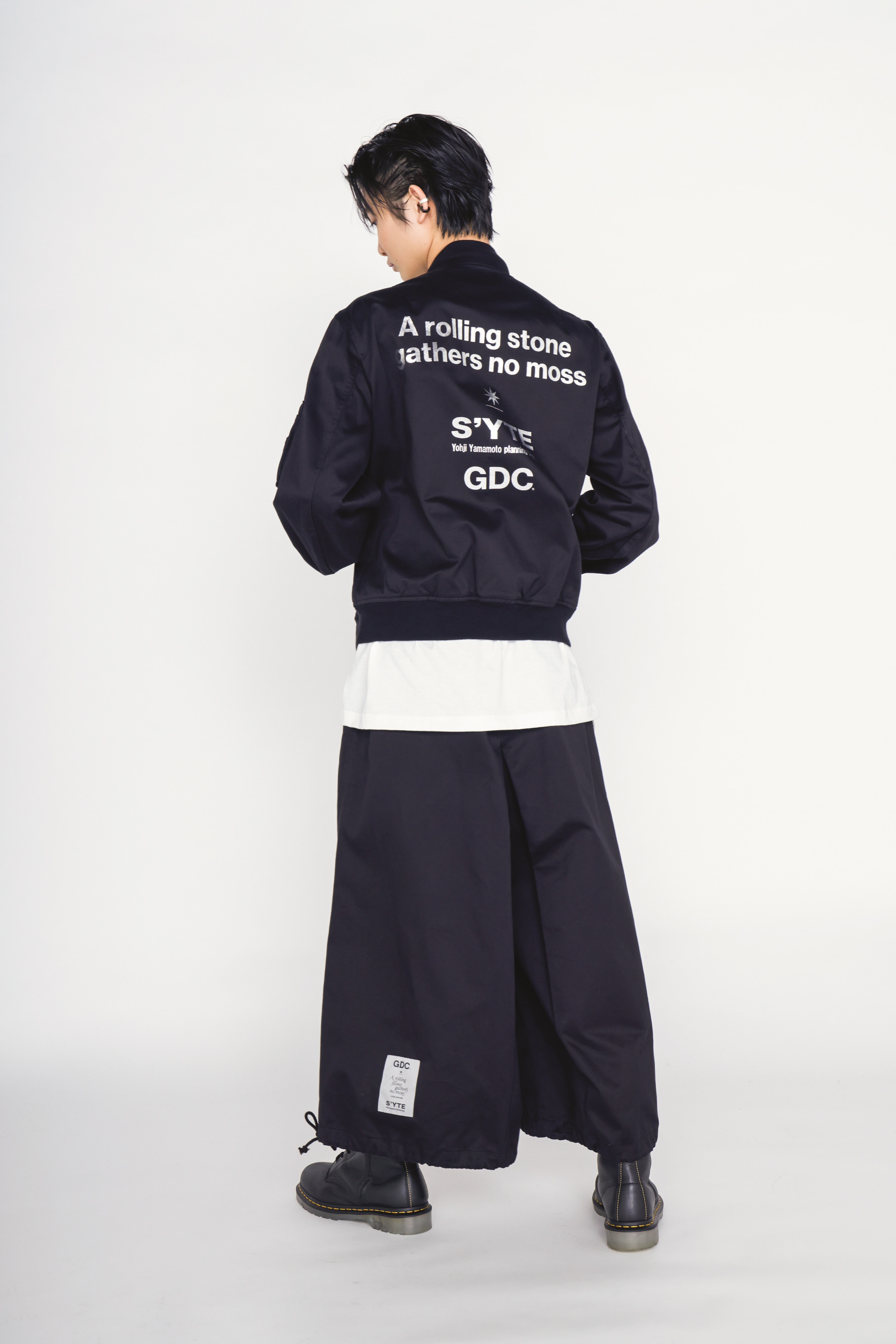 【2/19 12:00 Release】-S’YTE × GDC Collaborate Collection-WEPON CLOTH LOGO-PRINTED HAKAMA BALLOON PANTS