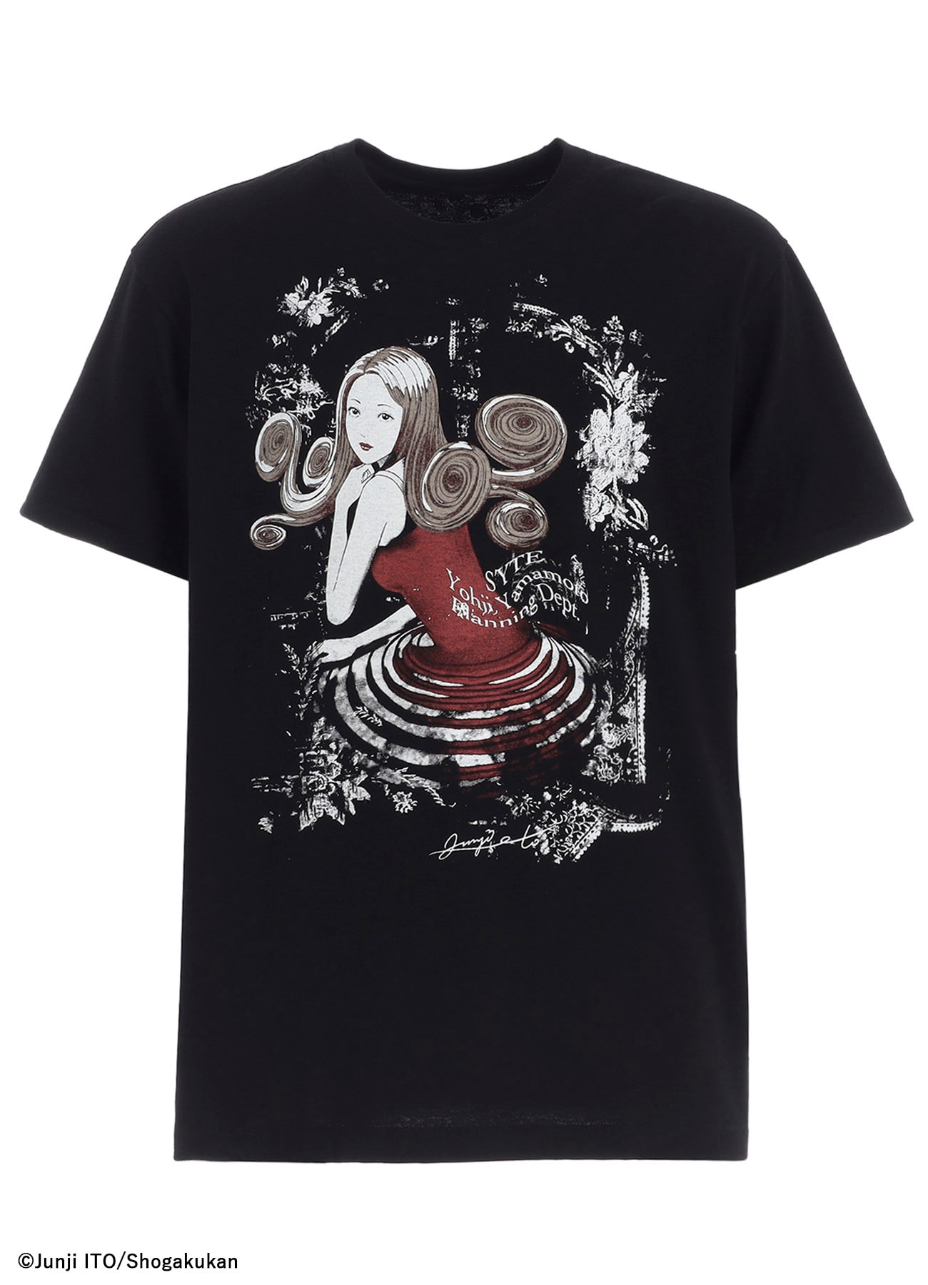 S'YTE × Junji ITO -UZUMAKI- KIRIE’S SPIRAL DRESS GRAPHIC T-SHIRT