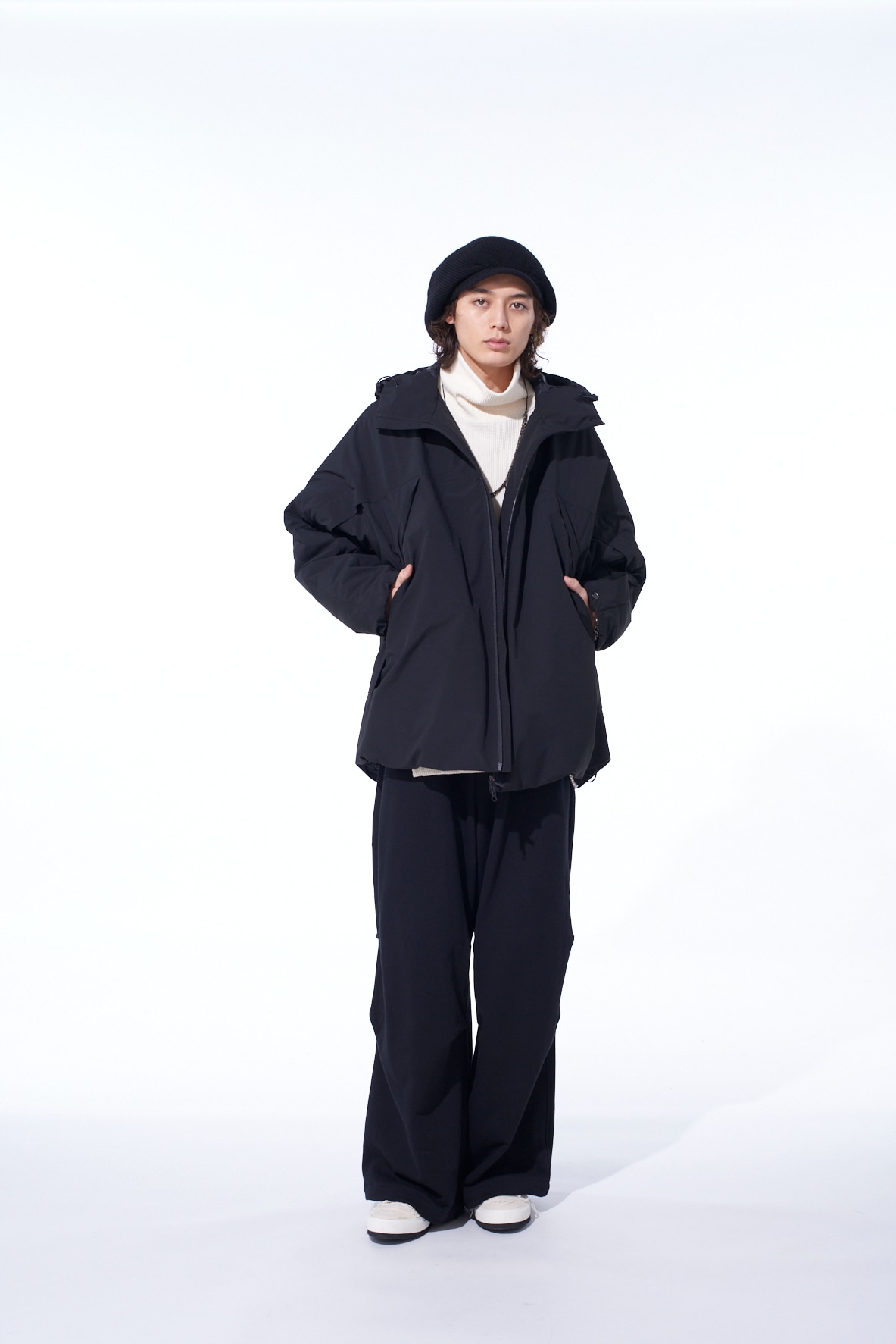 S'YTE X TAION YOKE SLEEVE DOWN PARKA