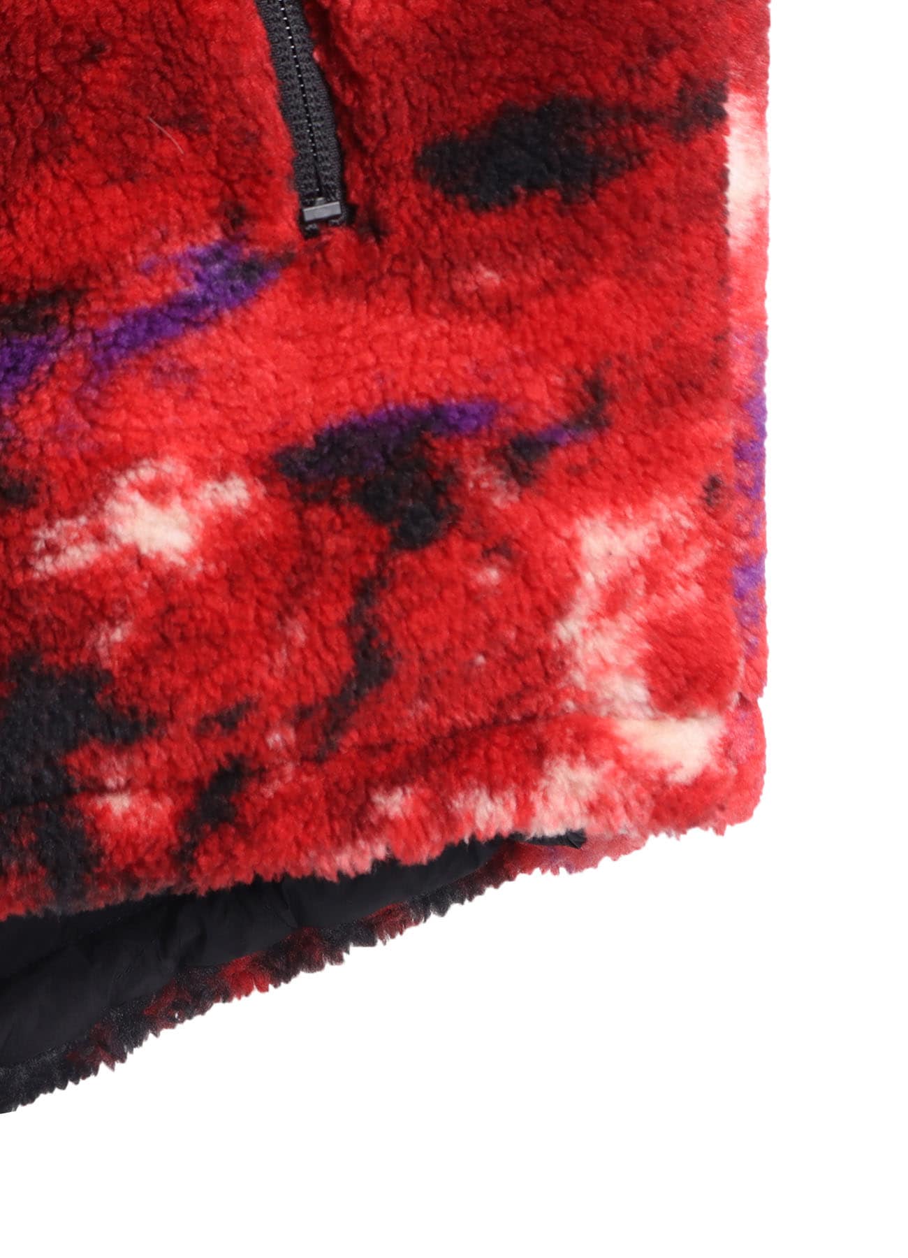 【11/20 12:00 Release】S'YTE X TAION REVERSIBLE QUILTED RED PRINTED FLEECE JACKET