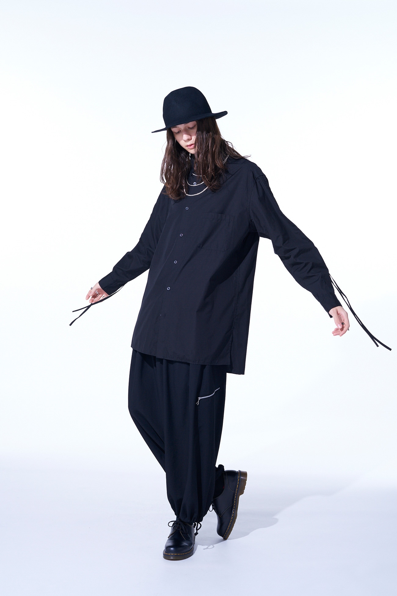 COTTON BROAD CLOTH OVERSIZED SHIRT WITH GATHERED STRINGS