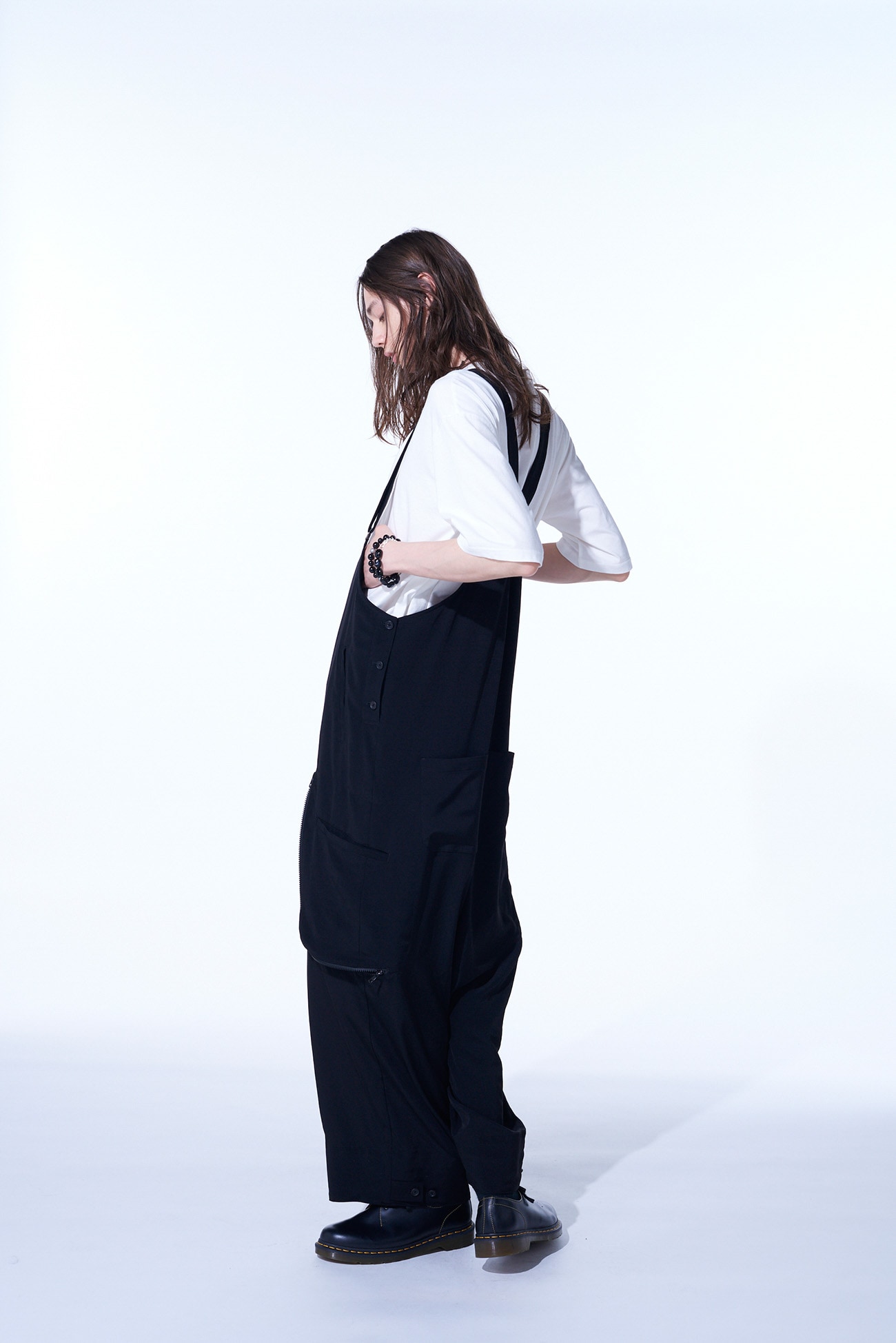 CREPE DE CHINE GUSSETED ZIPPERED POCKET OVERALL(M Black): S'YTE 