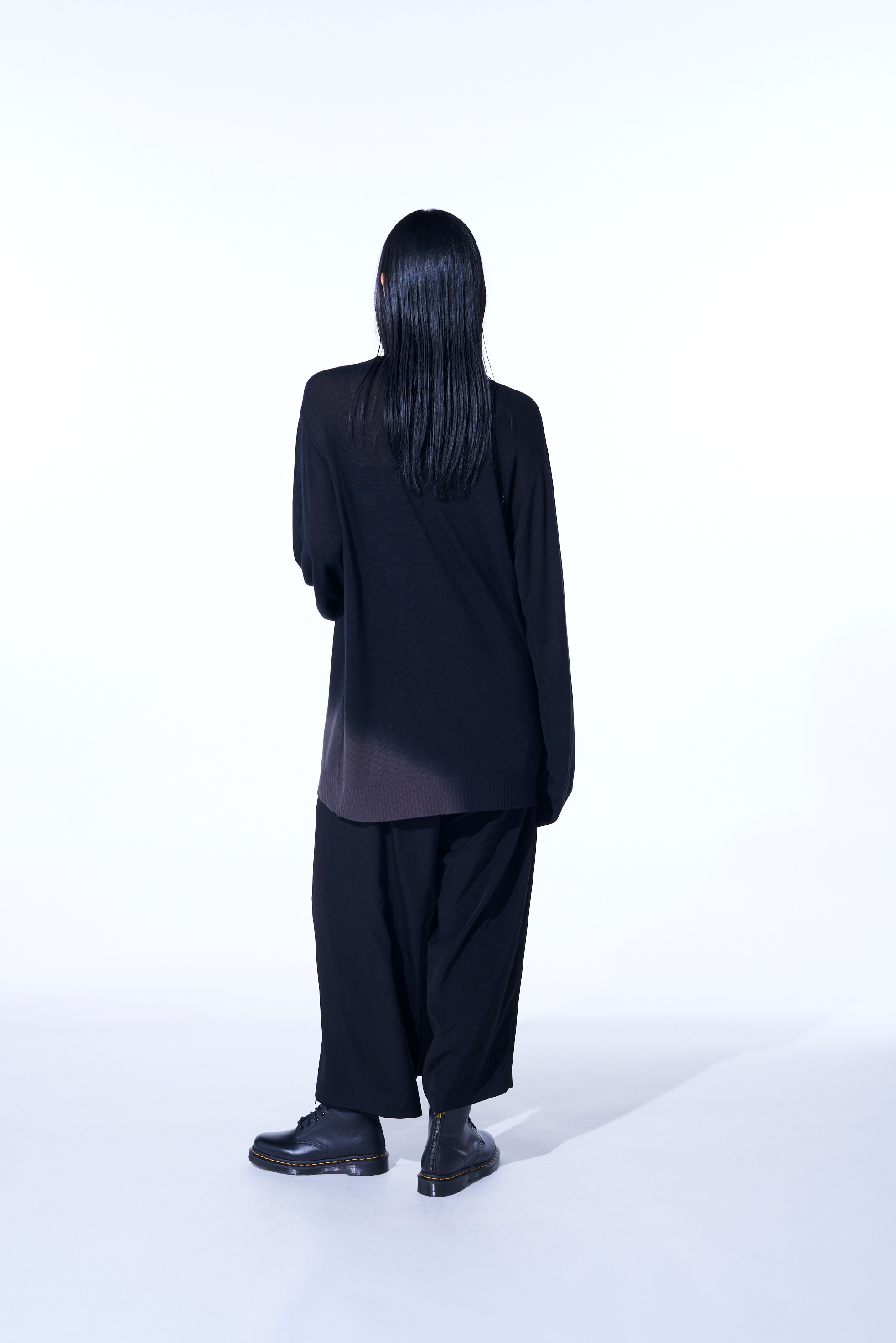 RY/SILK GRADATION PULLOVER KINT(M Black x Charcoal): S'YTE｜THE 