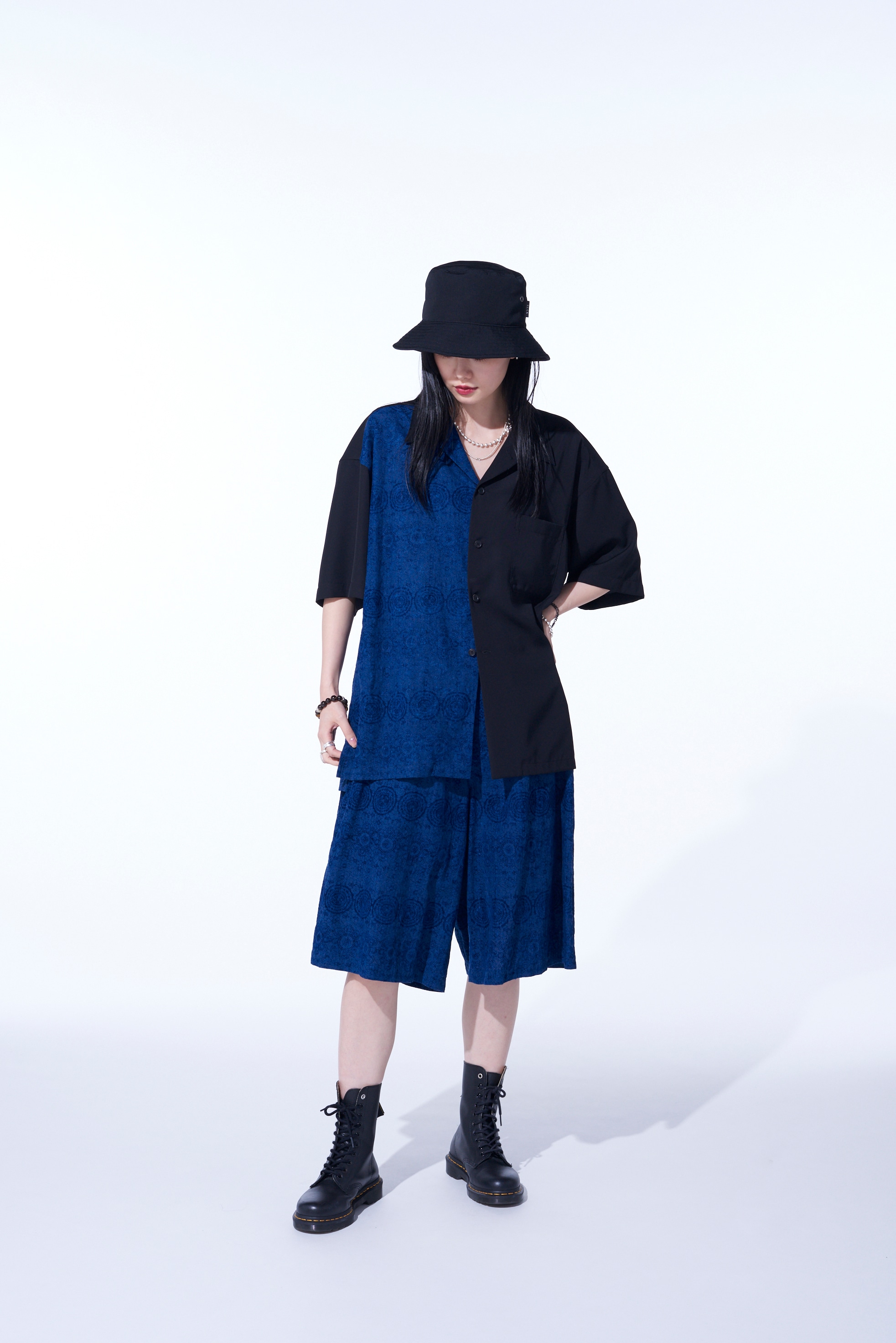MURAL LACE FADED FLOCKY LINEN CLOTH WIDE CROPPED PANTS(M Blue): S'YTE｜THE  SHOP YOHJI YAMAMOTO