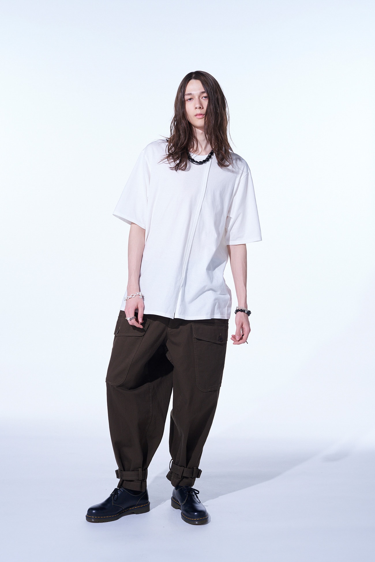 COTTON DRILL CARGO PANTS WITH BELTED HEMS